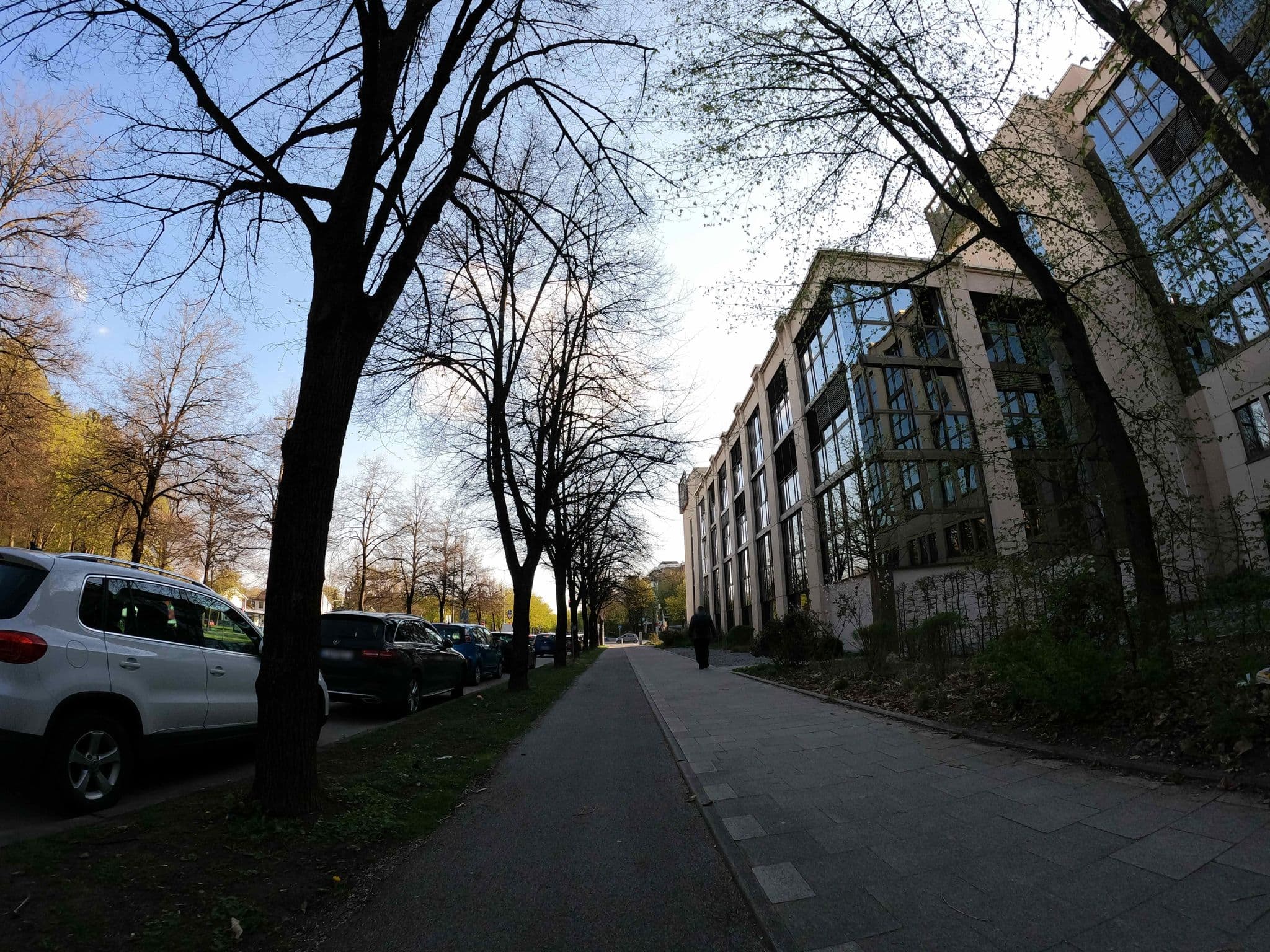 Street view near EasyStreet Munich City East, Neubiberg — © strubbl (CC BY-SA · Mapillary)