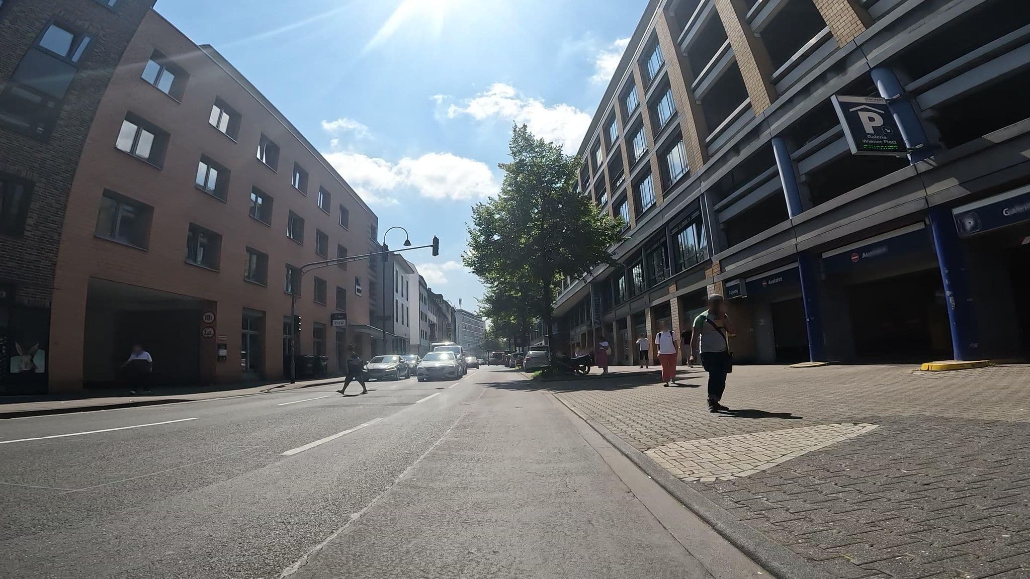 Street view near the niu Mill, Buchforst — © marccologne (CC BY-SA · Mapillary)