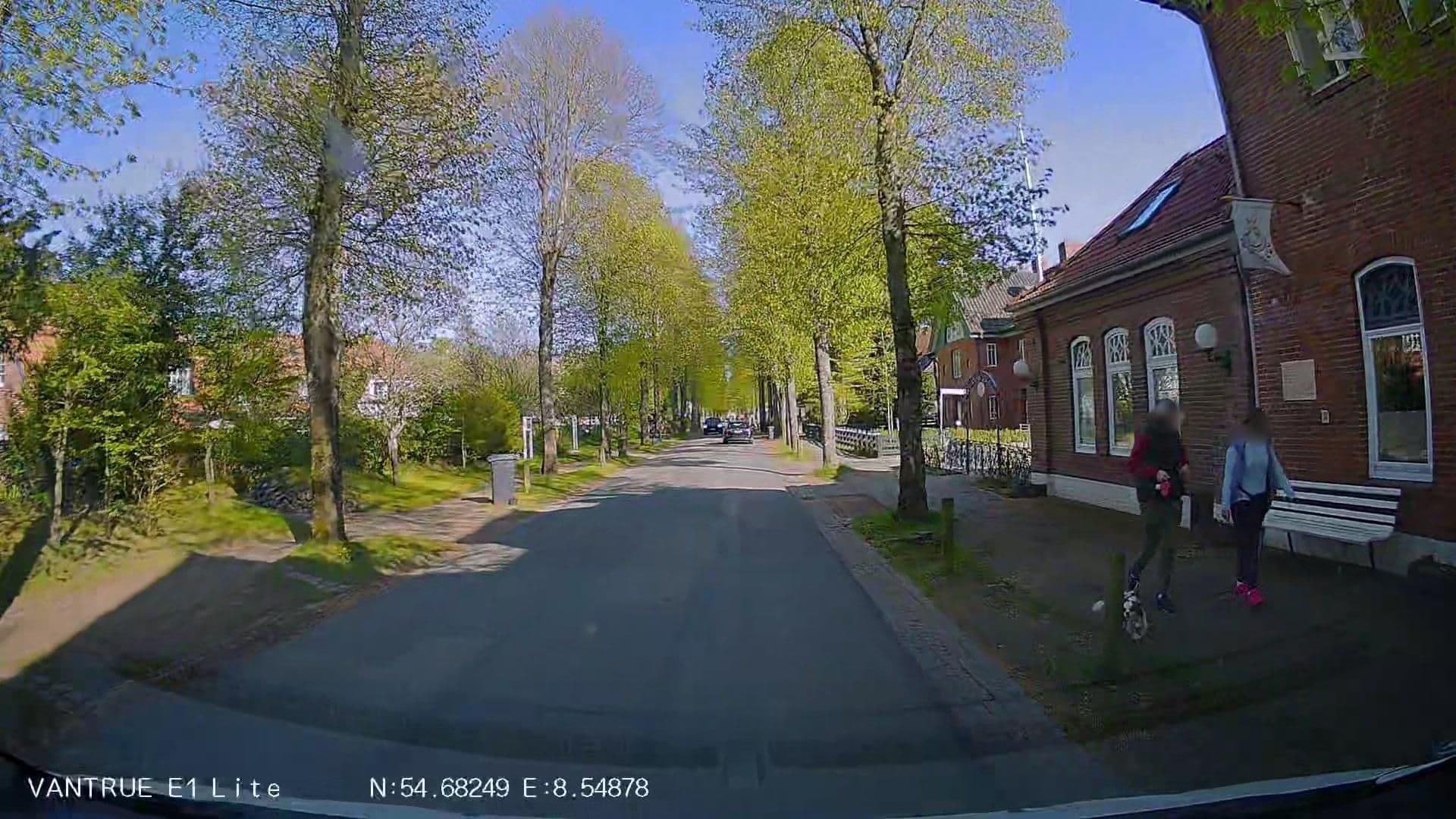 Street view near Wykend, Wyk auf Föhr — © Hightower- (CC BY-SA · Mapillary)
