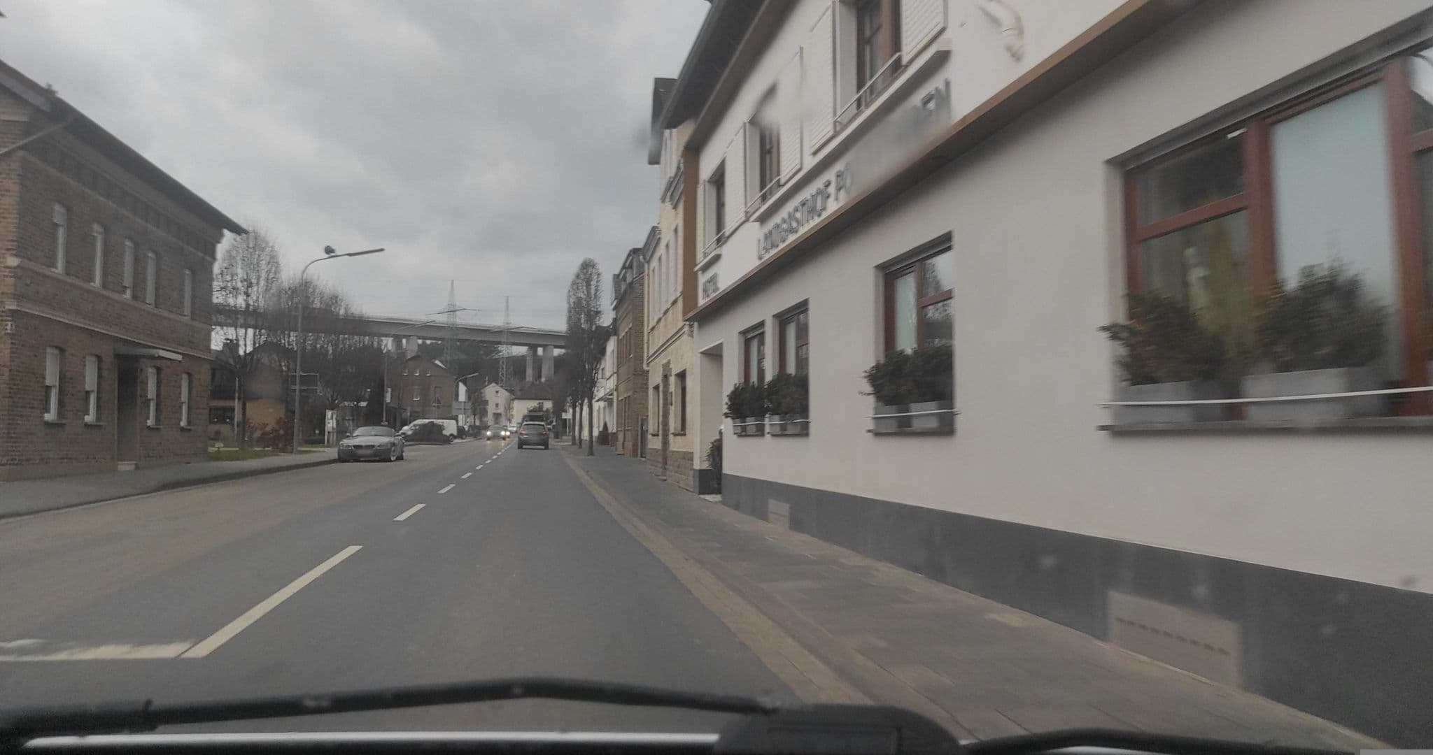 Street view near Hotel Steinheuer Heppingen, Bad Neuenahr-Ahrweiler — © wolly79 (CC BY-SA · Mapillary)