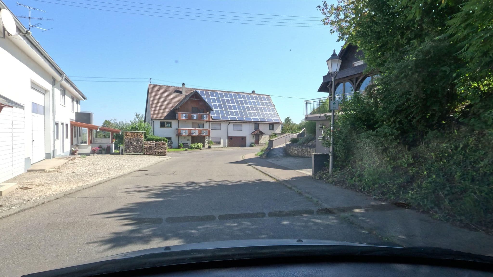 Street view near Wohnplatz 52, Inzigkofen — © googie0815 (CC BY-SA · Mapillary)