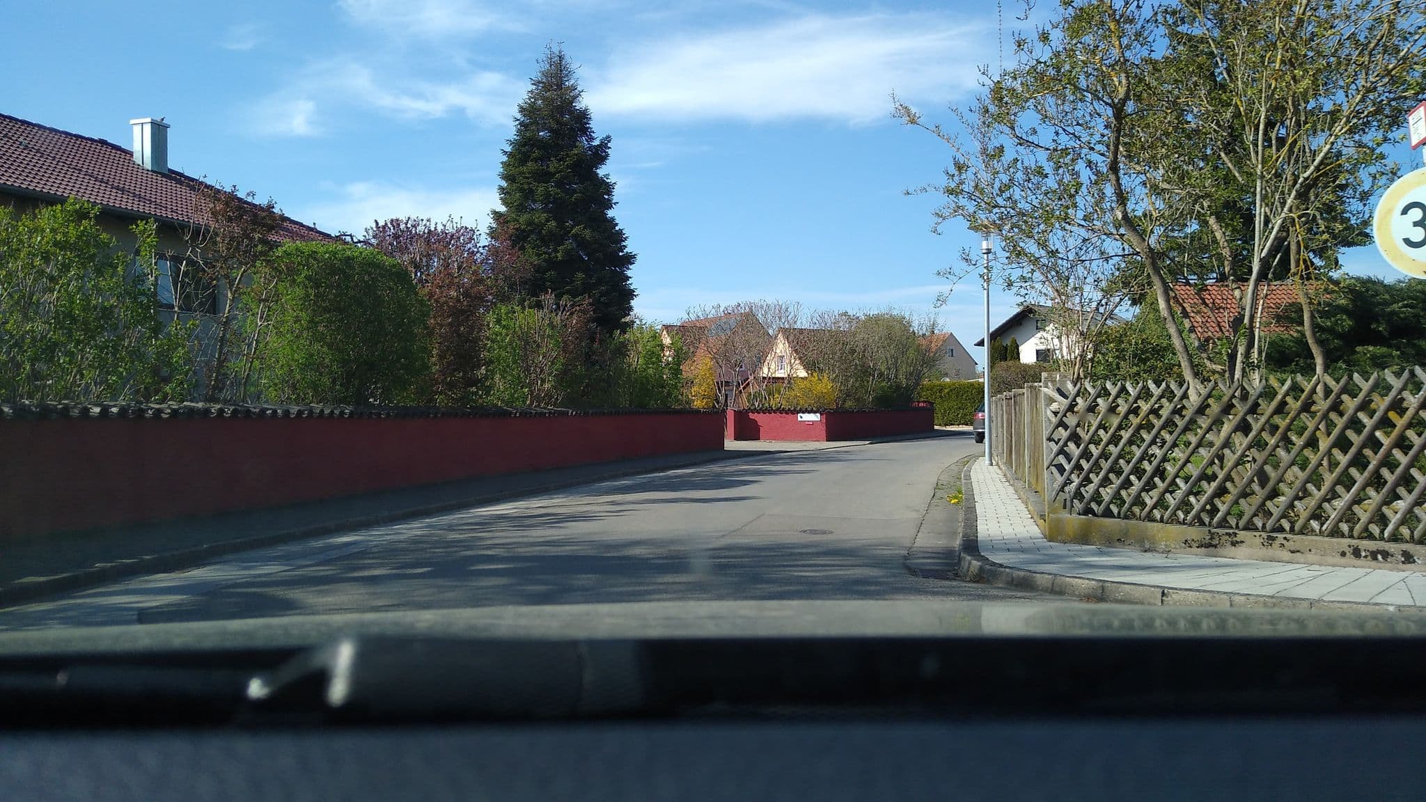 Street view near Ferienwohnung Muhr am See - Zugvogel, Muhr am See — © mike409 (CC BY-SA · Mapillary)