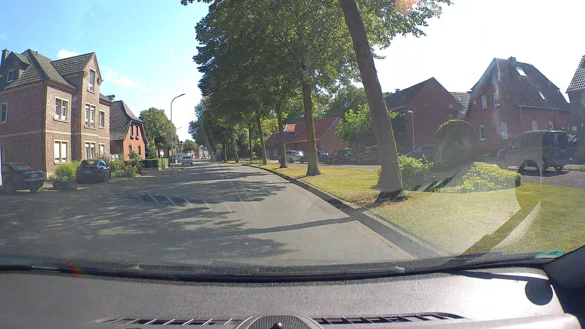 Street view near Privatzimmer "Oppolzer/Schmitz", Geldern — © poxonline (CC BY-SA · Mapillary)