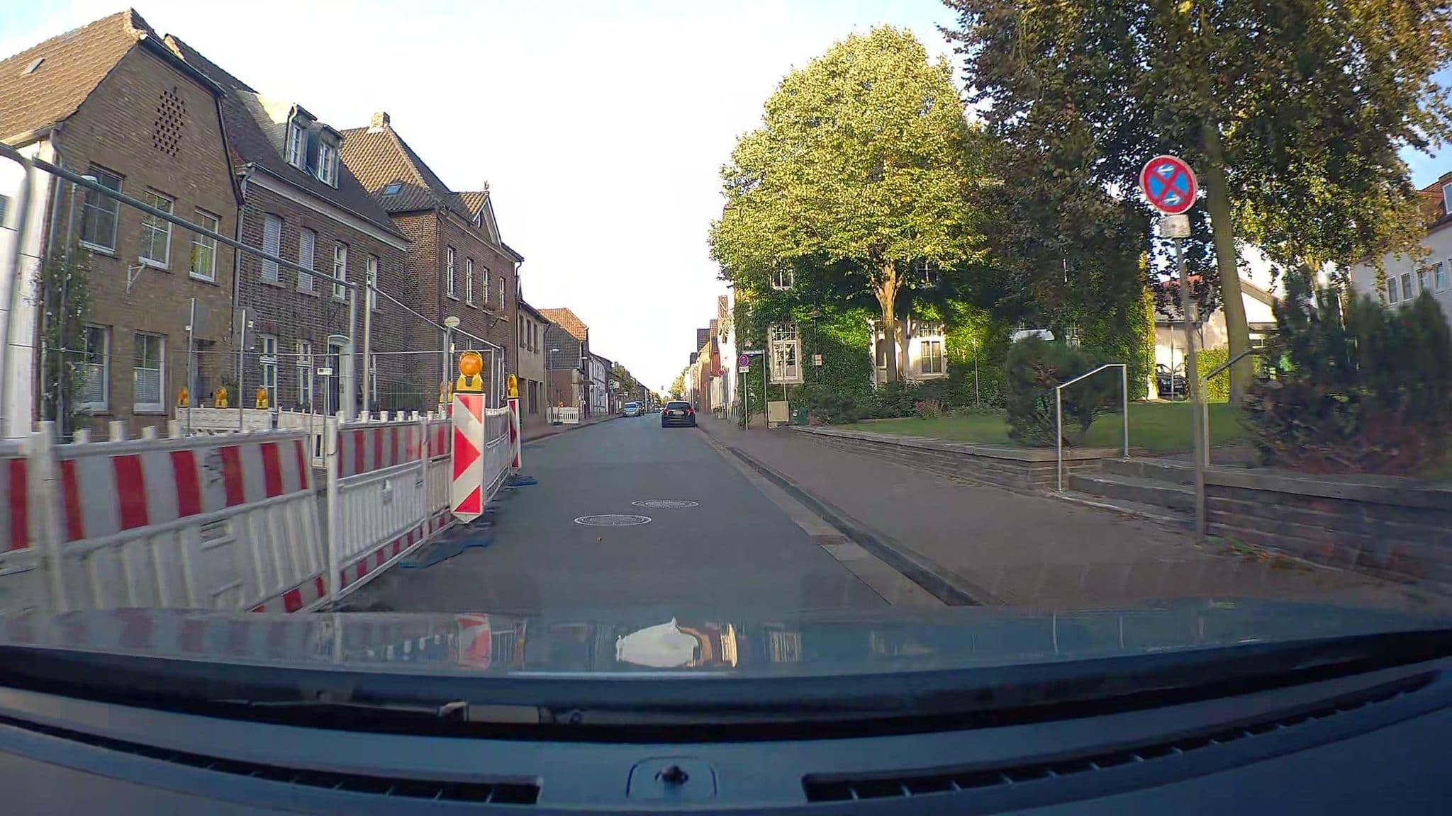 Street view near Gästezimmer "Kassel", Kapellen — © poxonline (CC BY-SA · Mapillary)