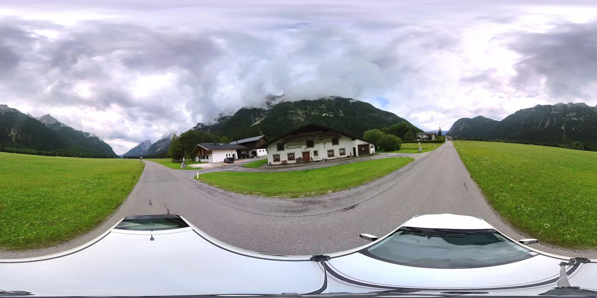 Street view near Rosumerhof, Scharnitz — © osmplus_org (CC BY-SA · Mapillary)