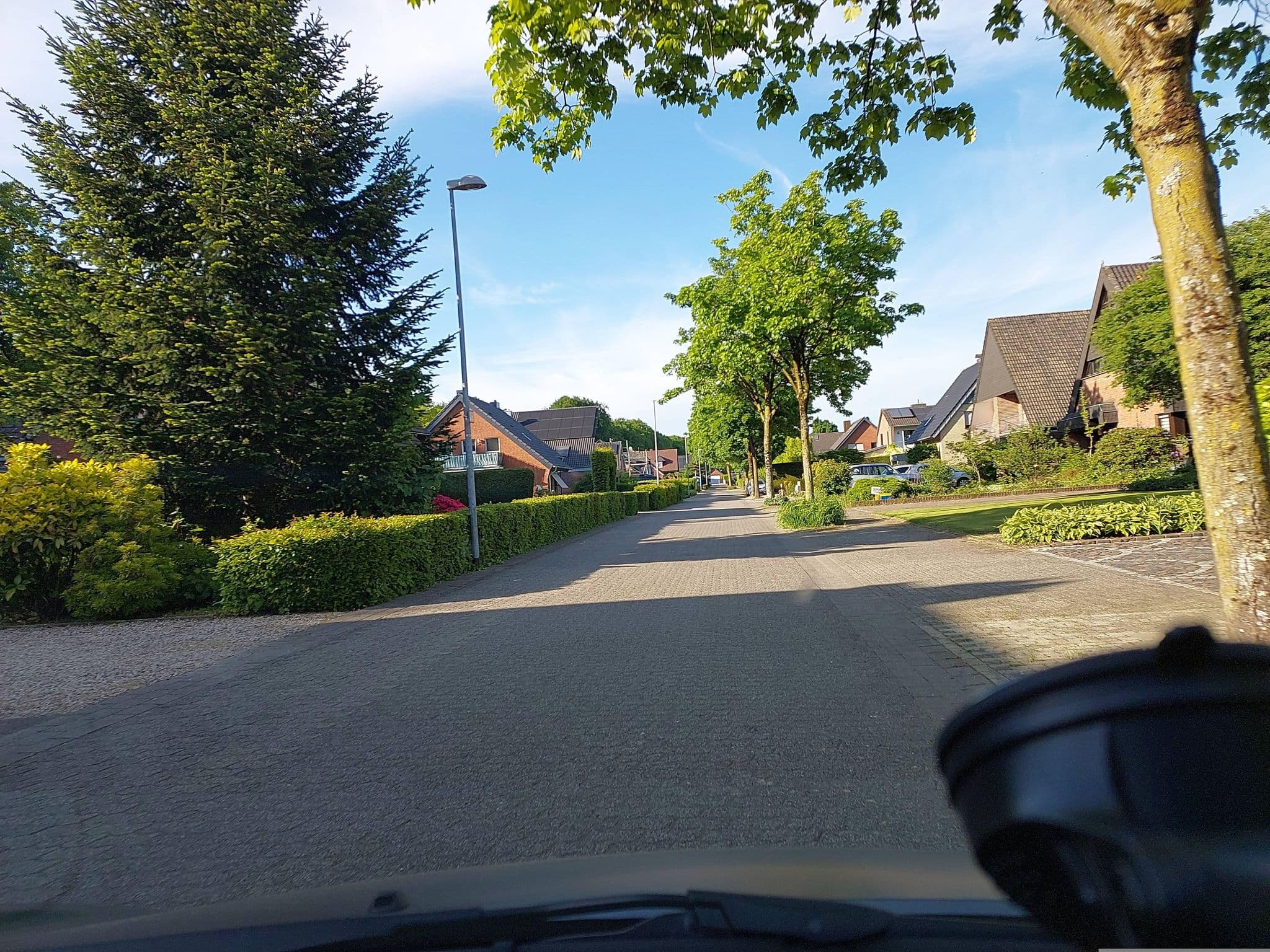 Street view near Ferienwohnung "Rehsol", Kleve — © RobotChrome (CC BY-SA · Mapillary)