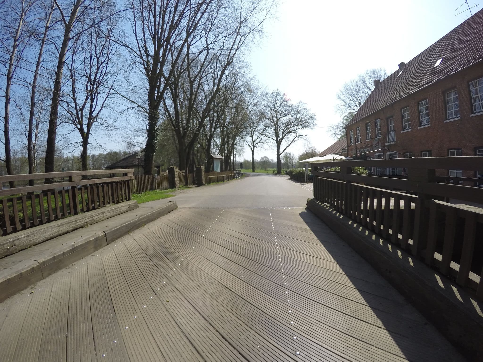 Street view near Herzstykke, Borstel-Hohenraden — © cougarius (CC BY-SA · Mapillary)