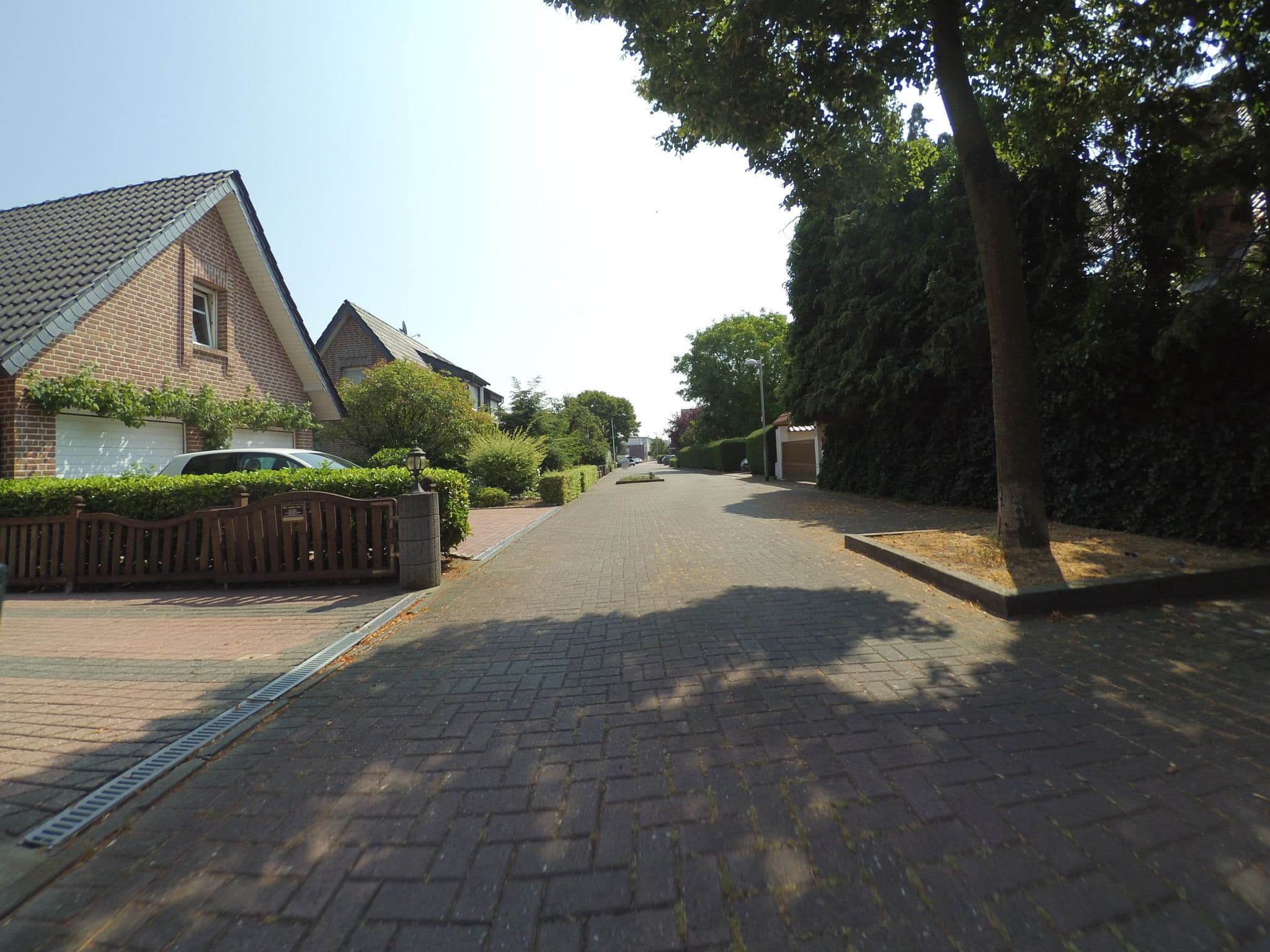 Street view near Ferienwohnung "Die Gemütliche", Rees — © peewee32 (CC BY-SA · Mapillary)