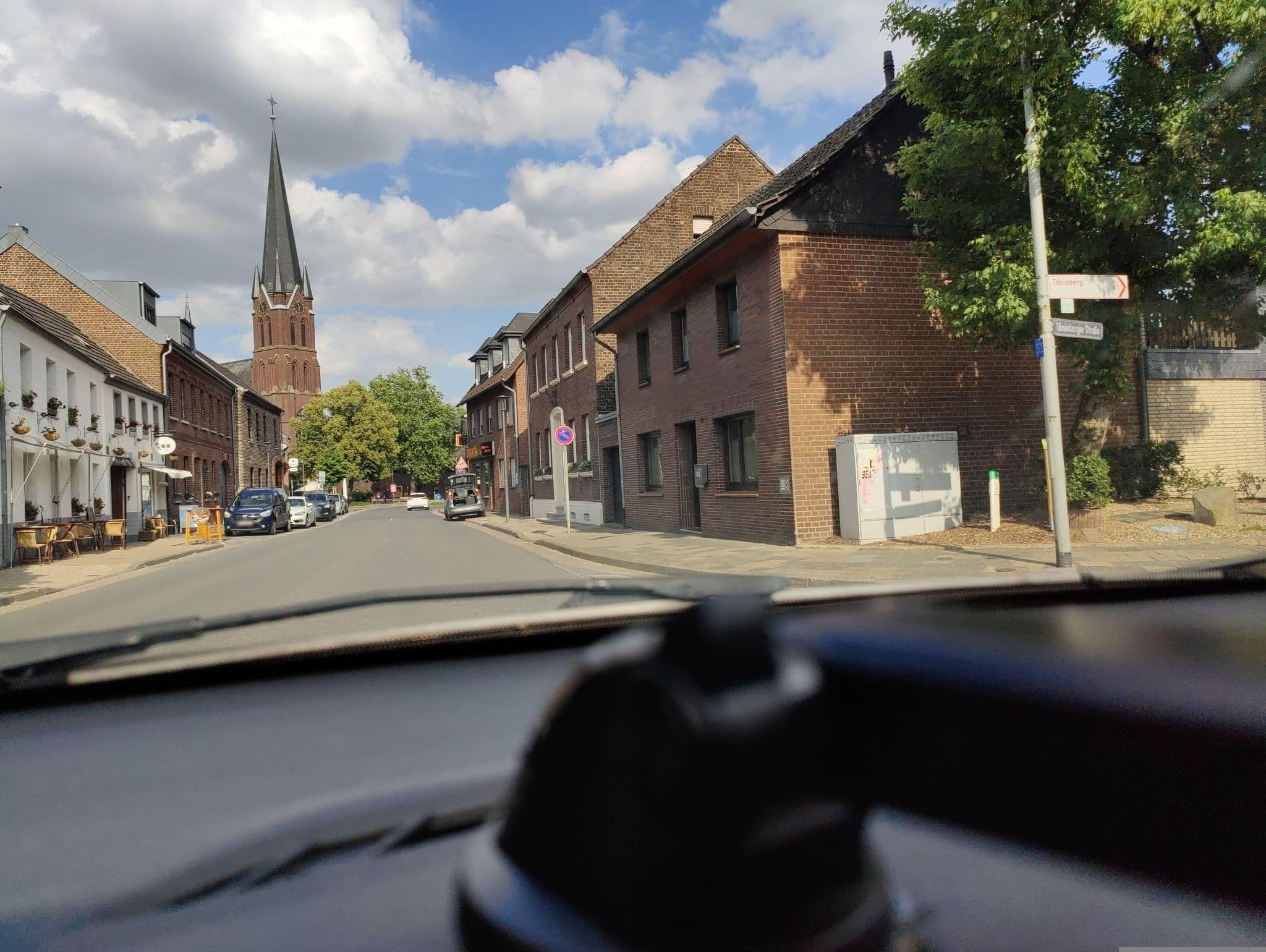 Street view near Gaststätte "Hauser", Rheurdt — © poxonline (CC BY-SA · Mapillary)
