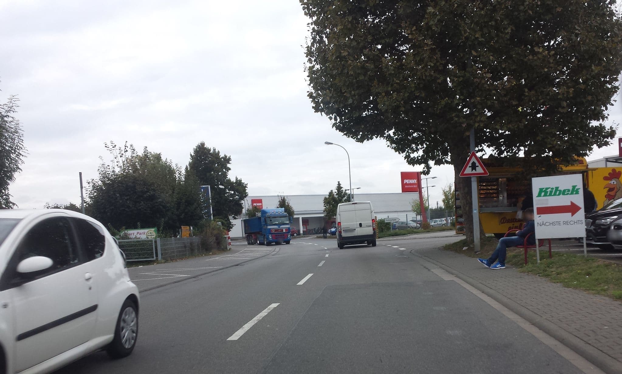 Street view near Ebert Park Hotel, Weinheim — © wegavision (CC BY-SA · Mapillary)