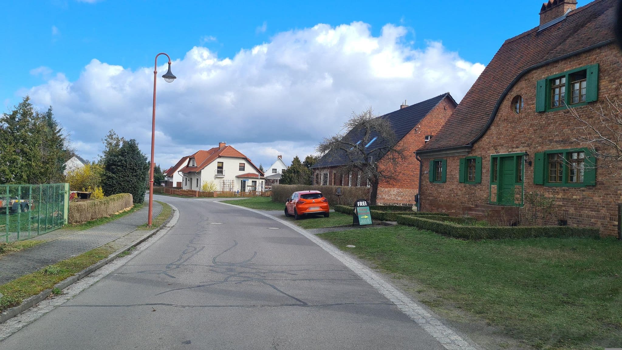 Street view near Ferienwohnung "An der alten Mühle", Crinitz — © dsmm (CC BY-SA · Mapillary)