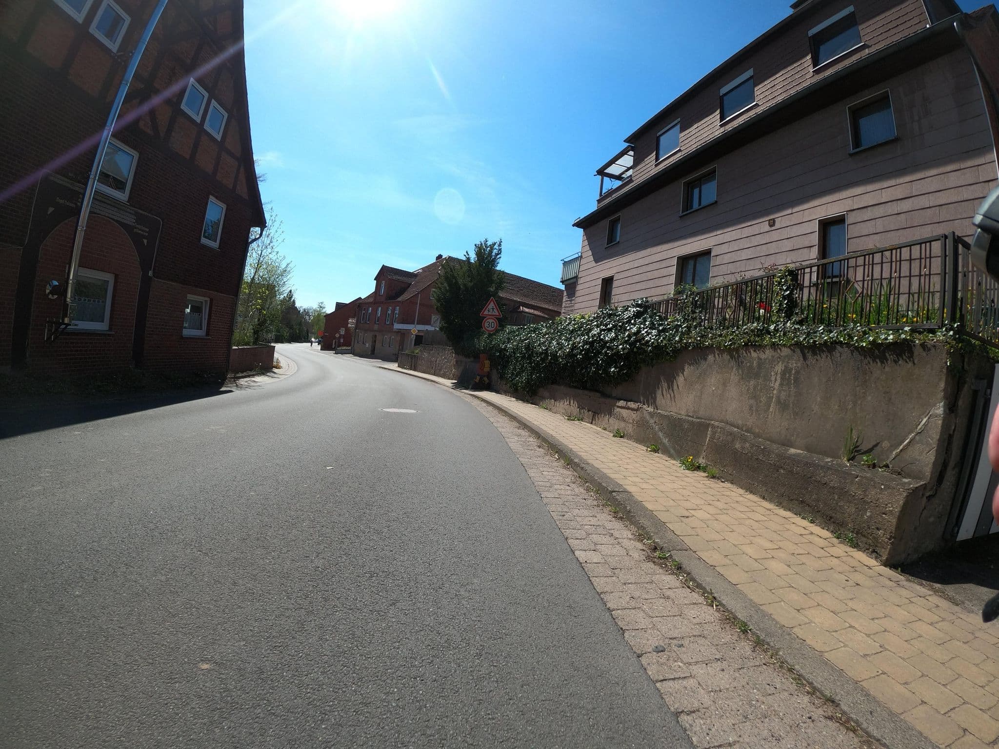 Street view near Mühlenzauber, Hessisch Oldendorf — © Langfahrer (CC BY-SA · Mapillary)