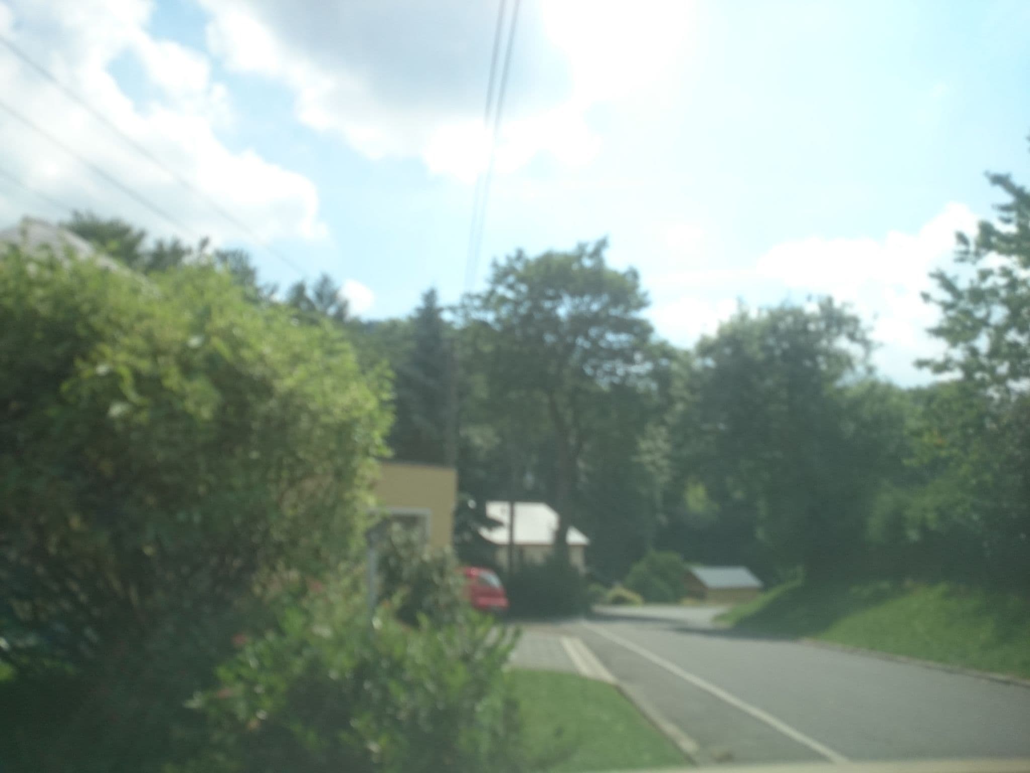 Street view near Ferienwohnung Zur alten Mühle, Leubsdorf — © malenki (CC BY-SA · Mapillary)