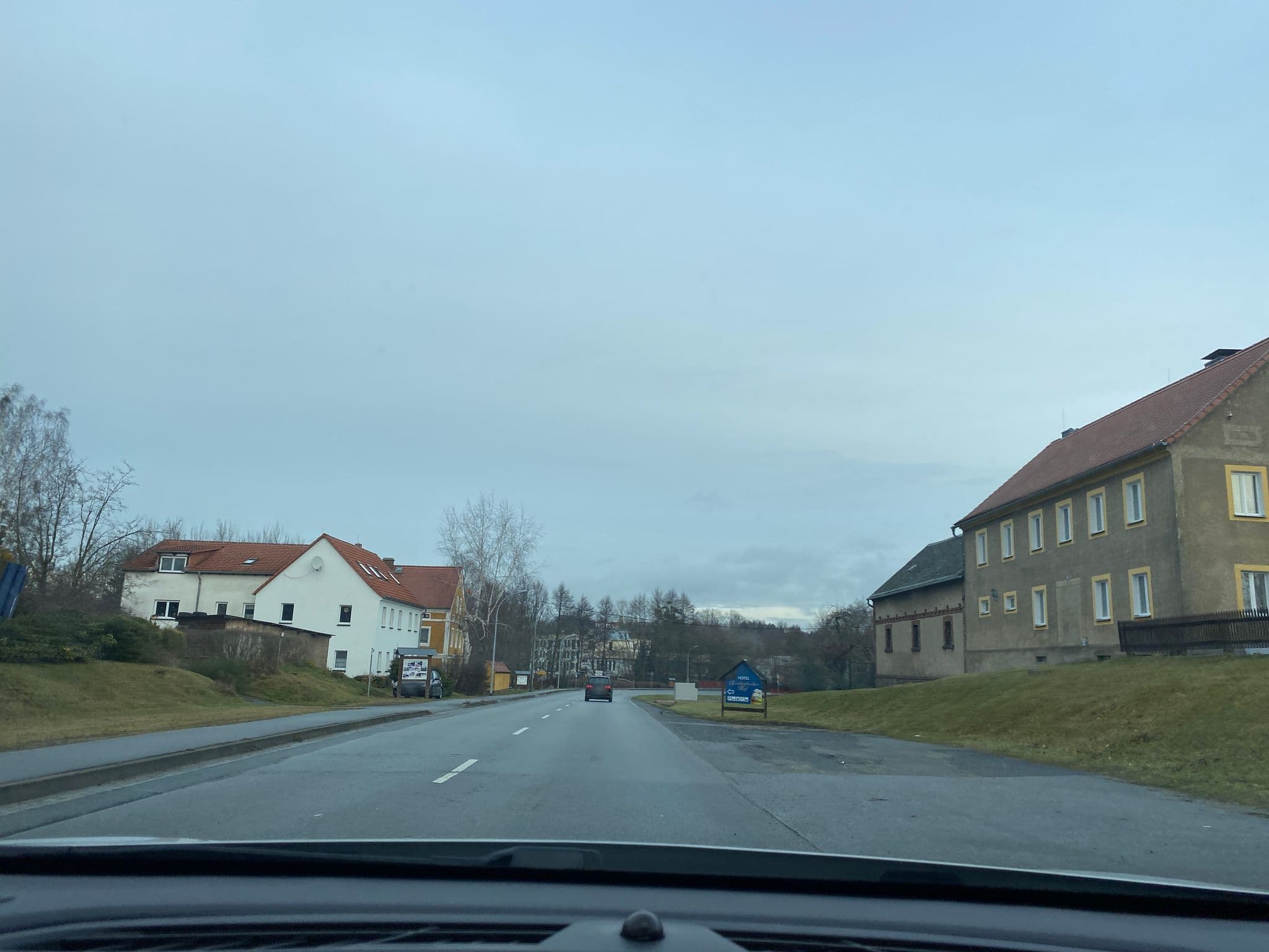 Street view near Zimmervermietung Gorille, Reichenbach — © vorwaertsimmer (CC BY-SA · Mapillary)