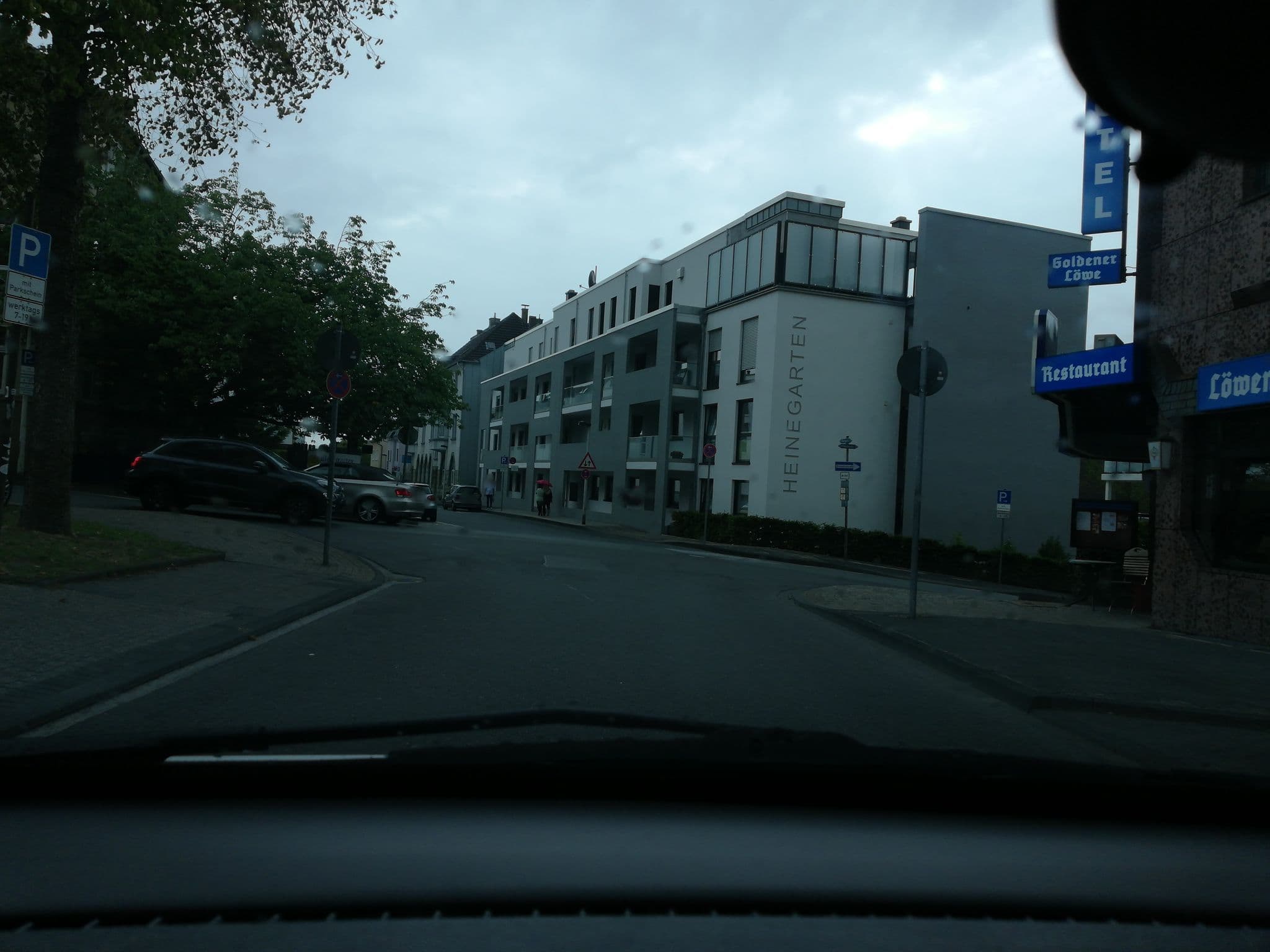 Street view near Goldener Löwe, Solingen — © thoschi (CC BY-SA · Mapillary)