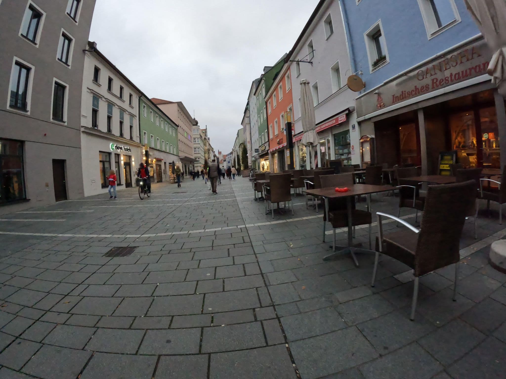 Street view near elaya hotel regensburg city center, Regensburg — © erias (CC BY-SA · Mapillary)