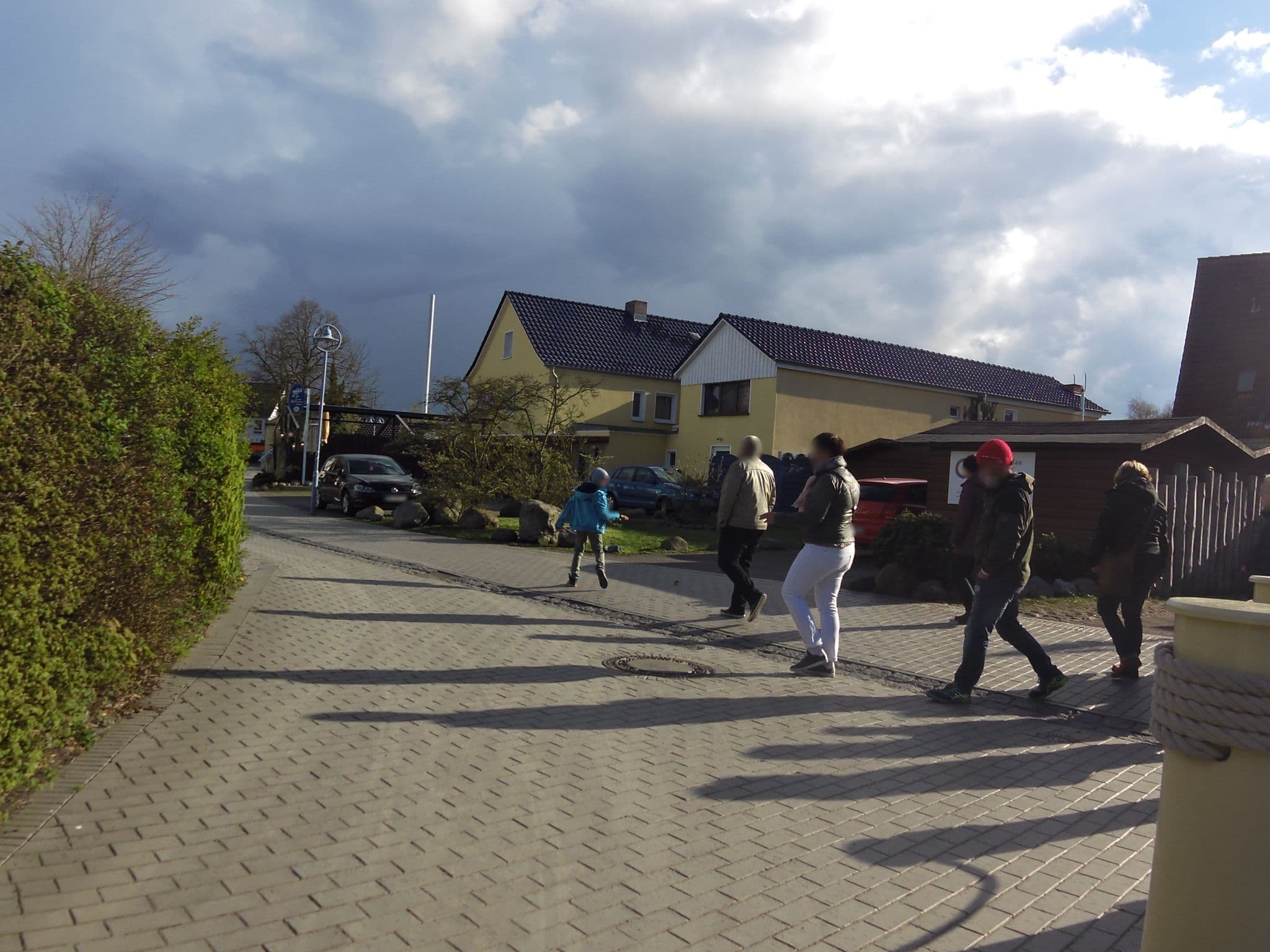 Street view near Ferienwohnung Neptuns-Oase, Zingst — © zoegglmeyr (CC BY-SA · Mapillary)