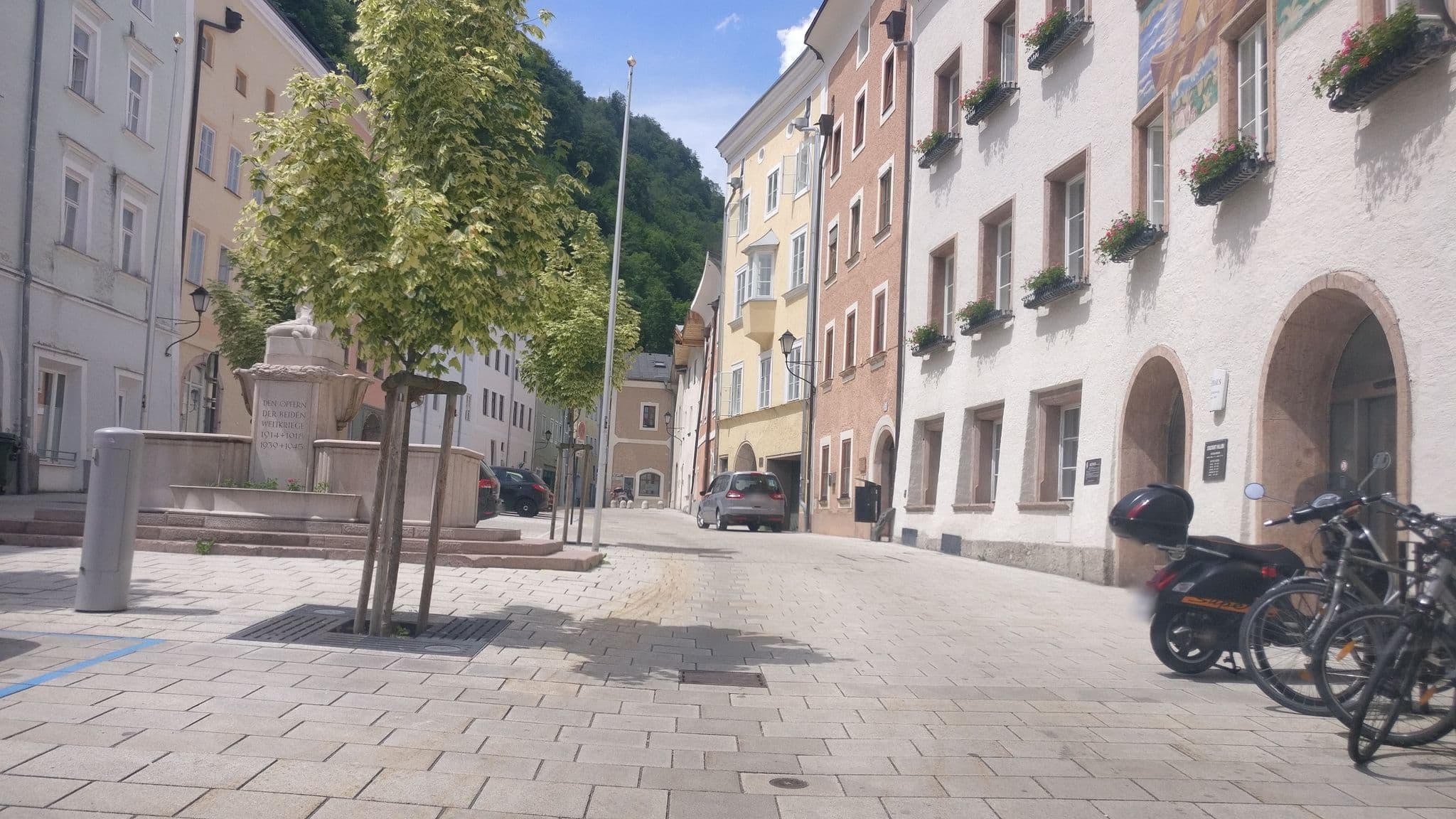 Street view near Kolpinghaus, Hallein — © map_hard (CC BY-SA · Mapillary)