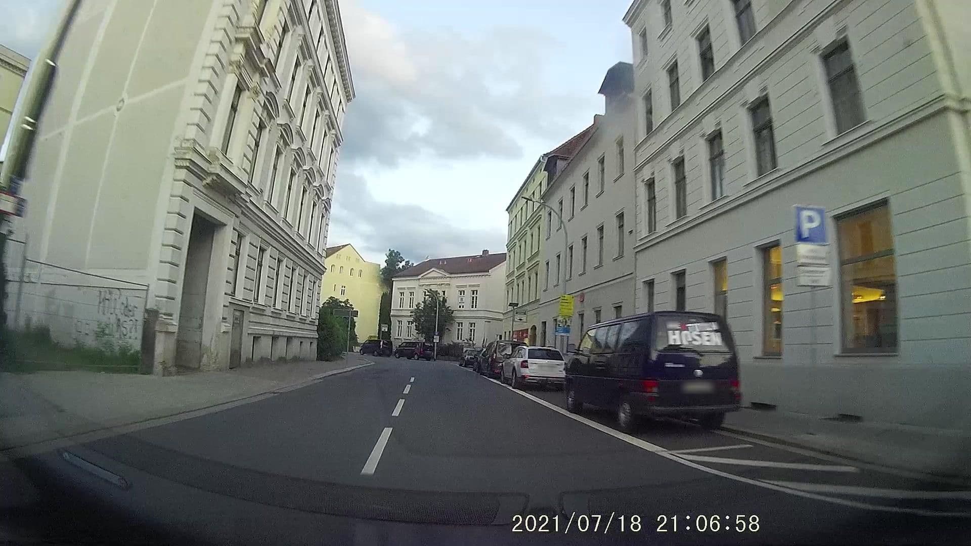 Street view near VIA’s - Appartements am Postplatz, Görlitz — © dasza (CC BY-SA · Mapillary)