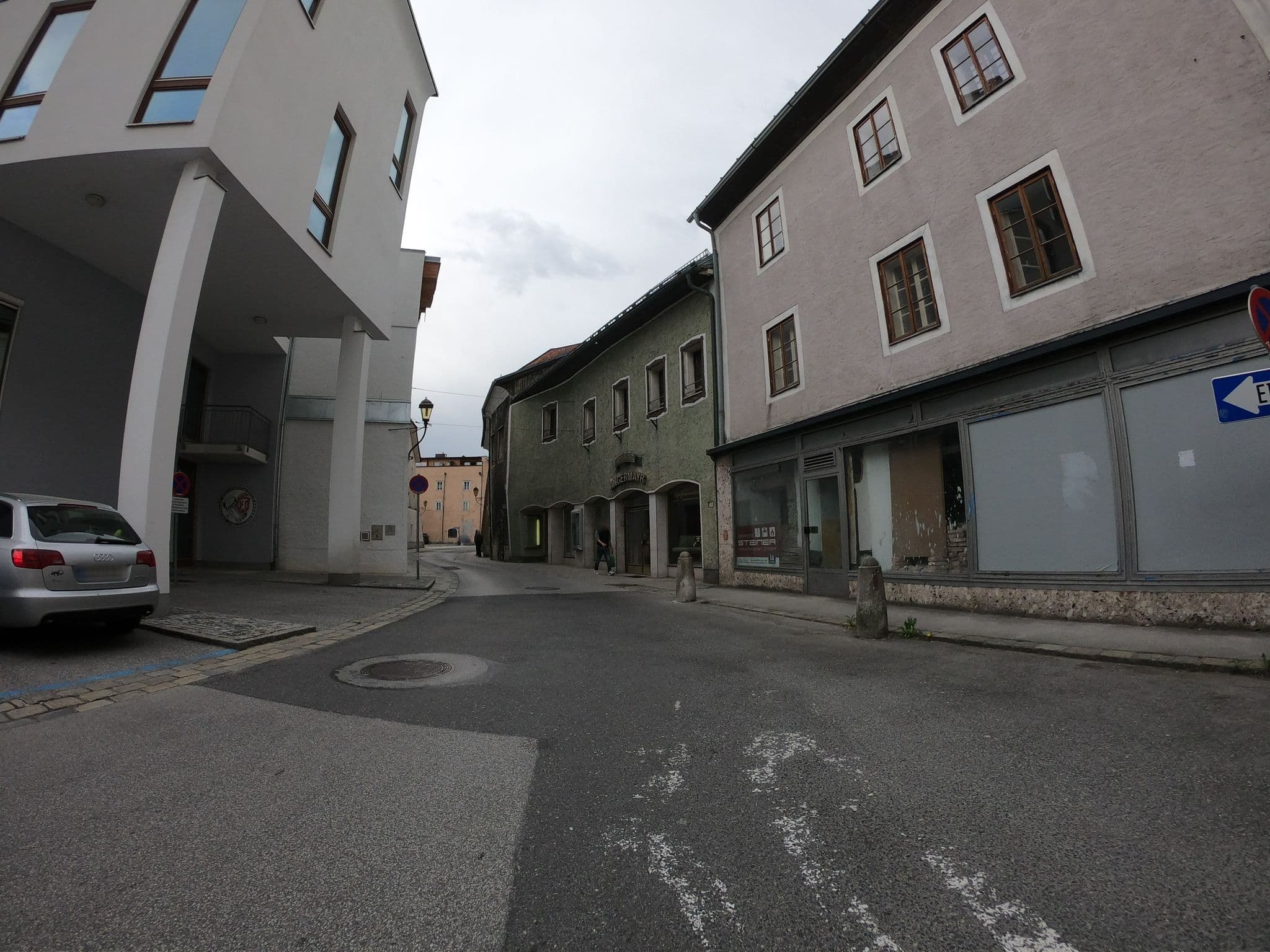 Street view near the salt residences, Hallein — © flansch (CC BY-SA · Mapillary)