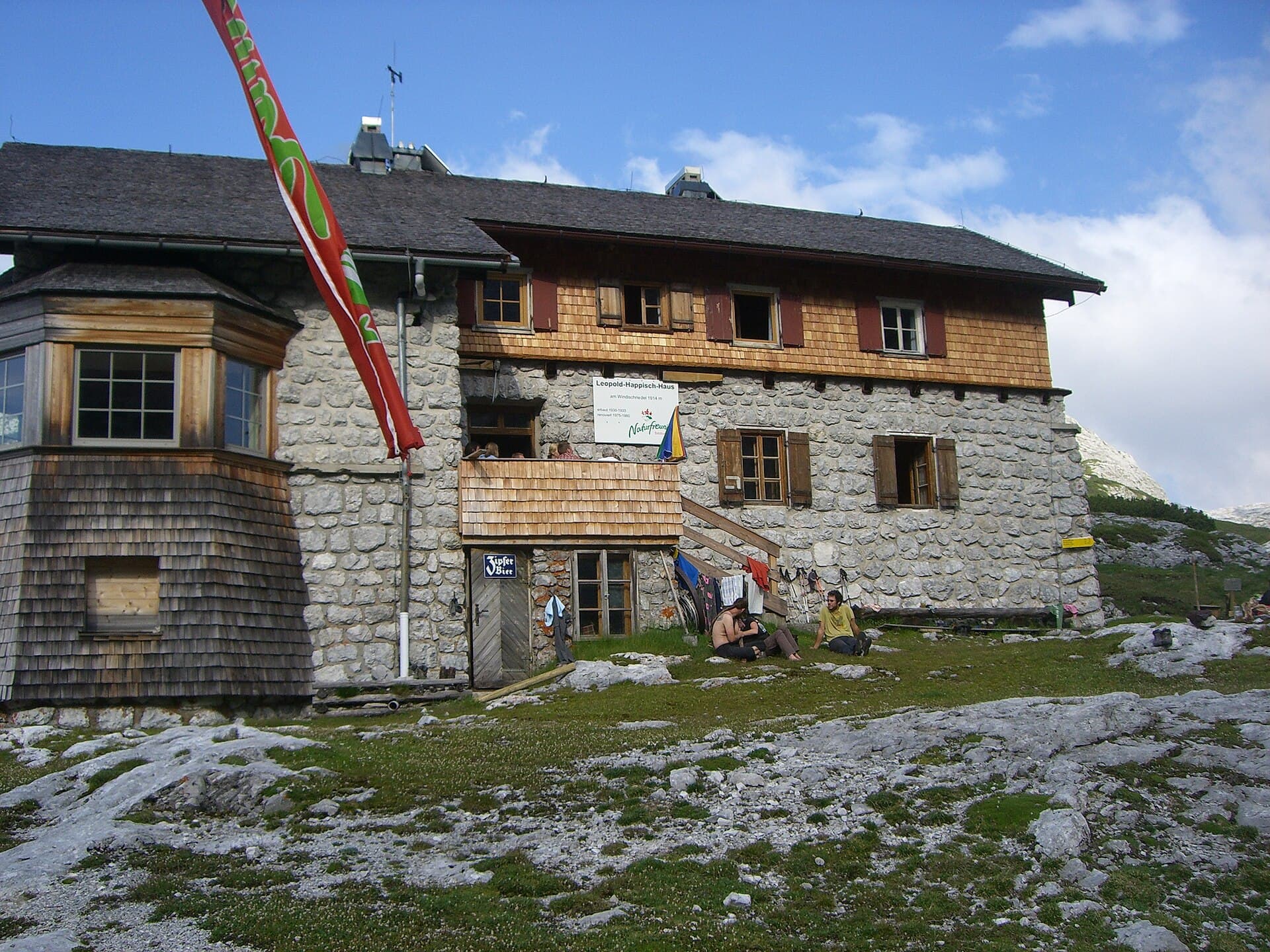 Leopold-Happisch-Haus (via Wikimedia Commons, CC BY-SA 3.0)