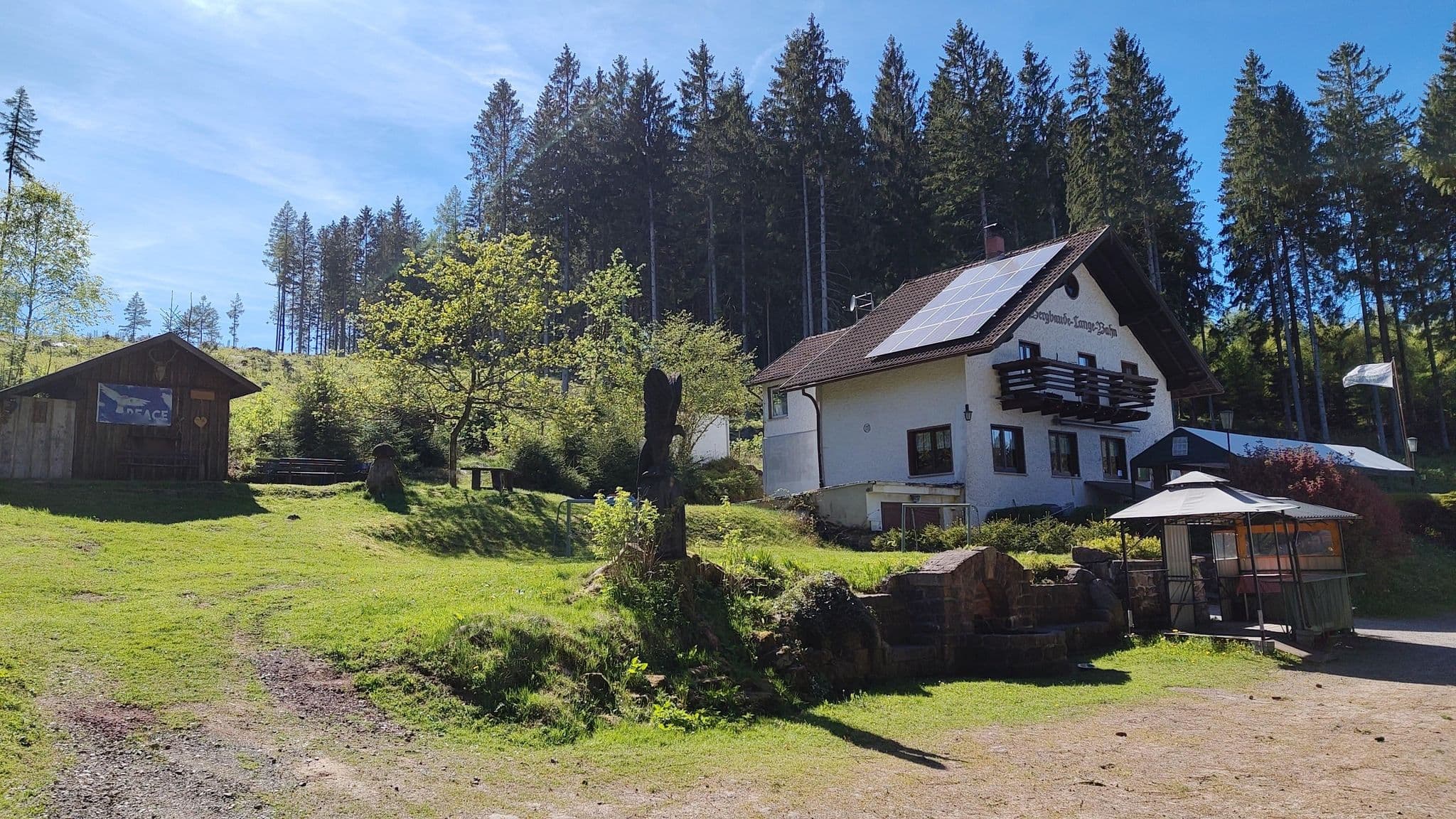 Street view near Bergbaude Lange Bahn, Suhl — © sixsixfive (CC BY-SA · Mapillary)
