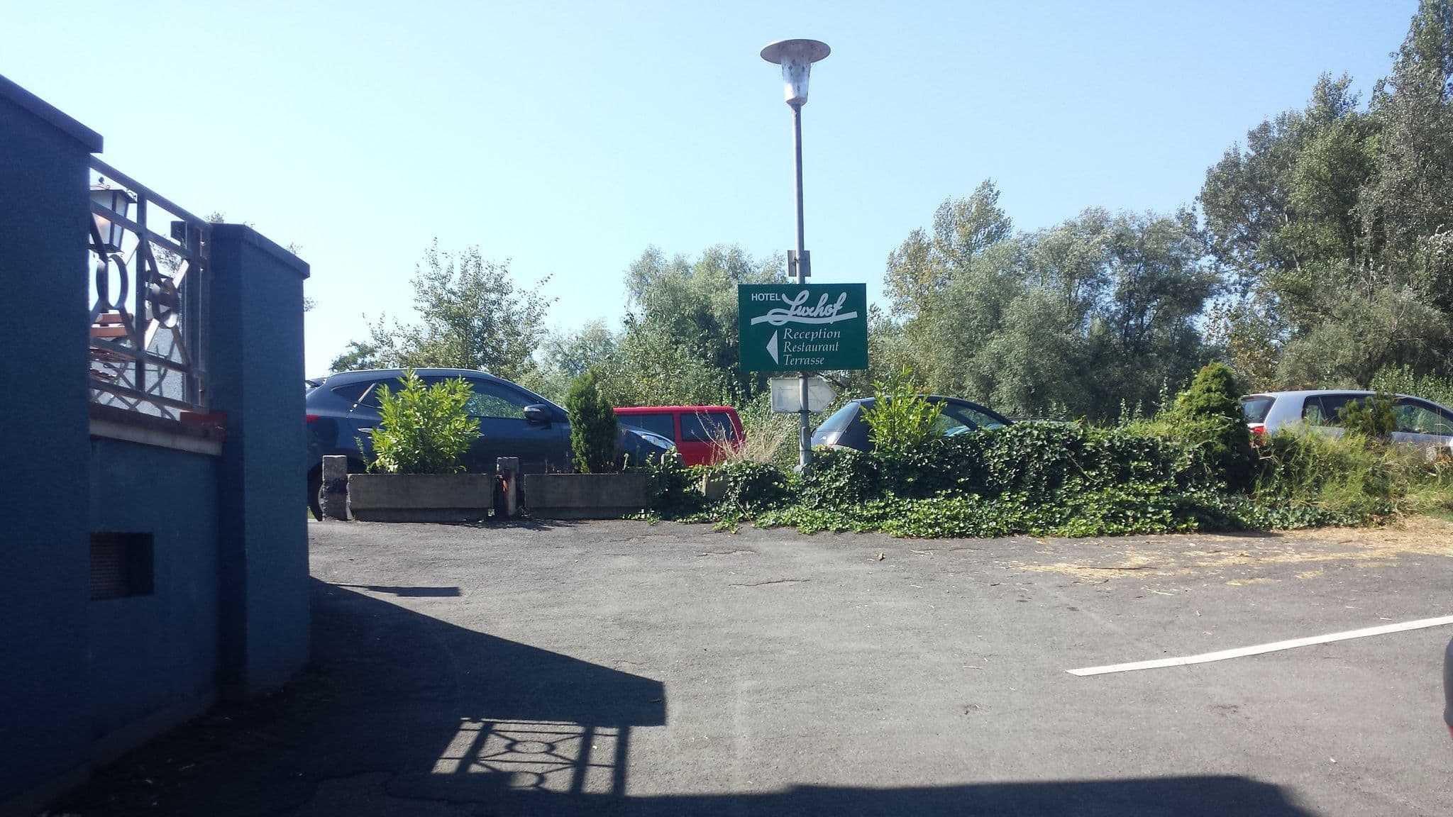 Street view near Luxhof (geschlossen), Speyer — © wegavision (CC BY-SA · Mapillary)