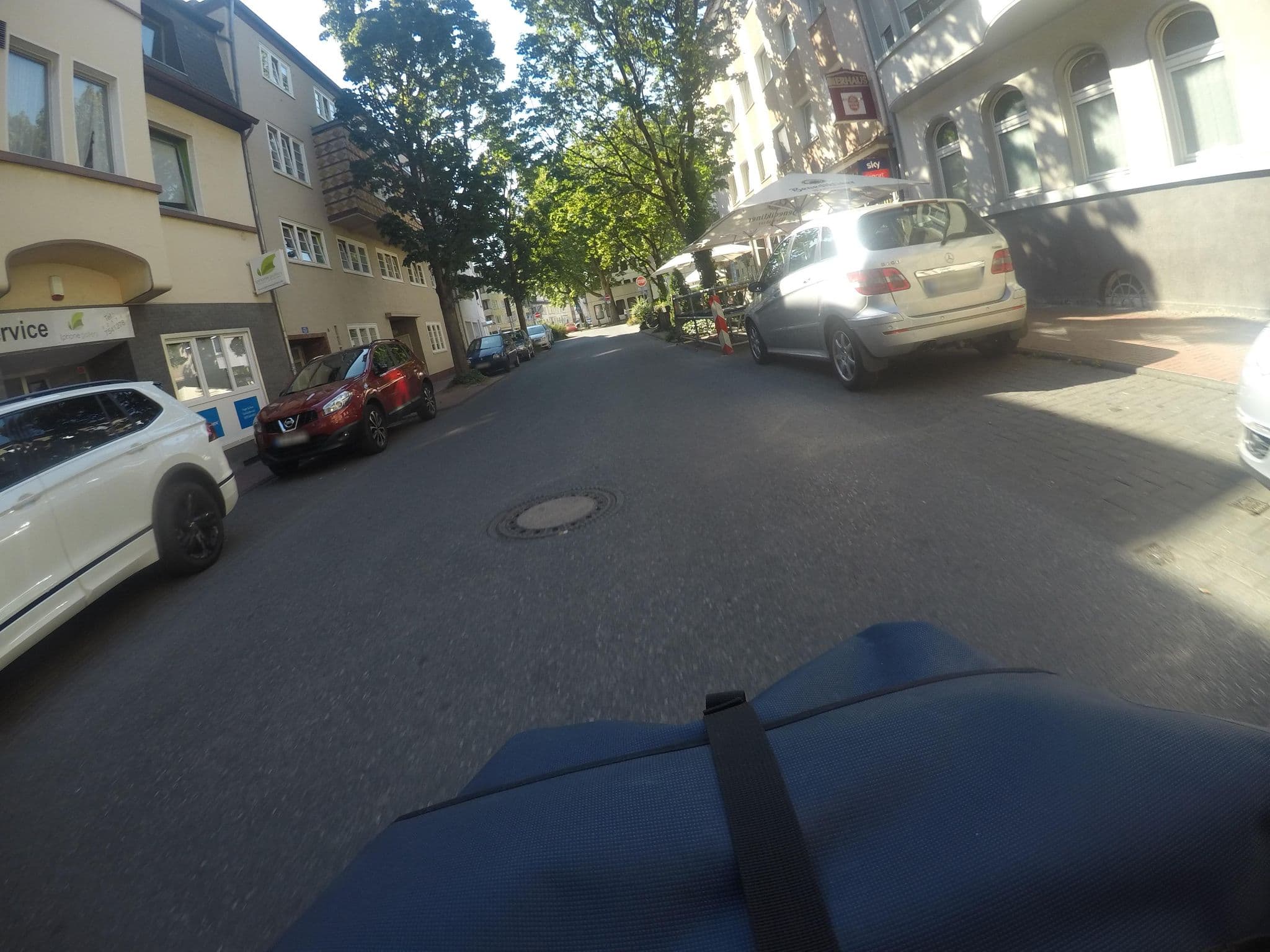 Street view near hotel sechzehn, Opladen — © mfa (CC BY-SA · Mapillary)