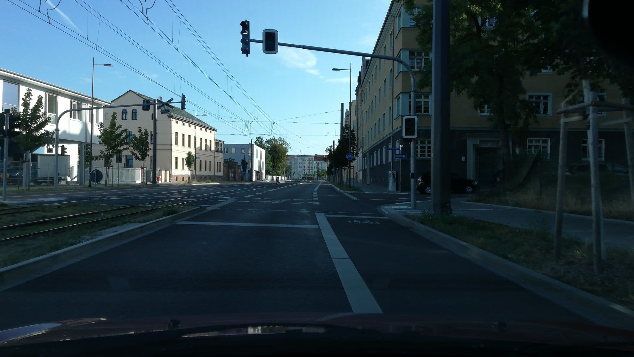 Street view near Cafe & mehr, Halle (Saale) — © tobias6137 (CC BY-SA · Mapillary)