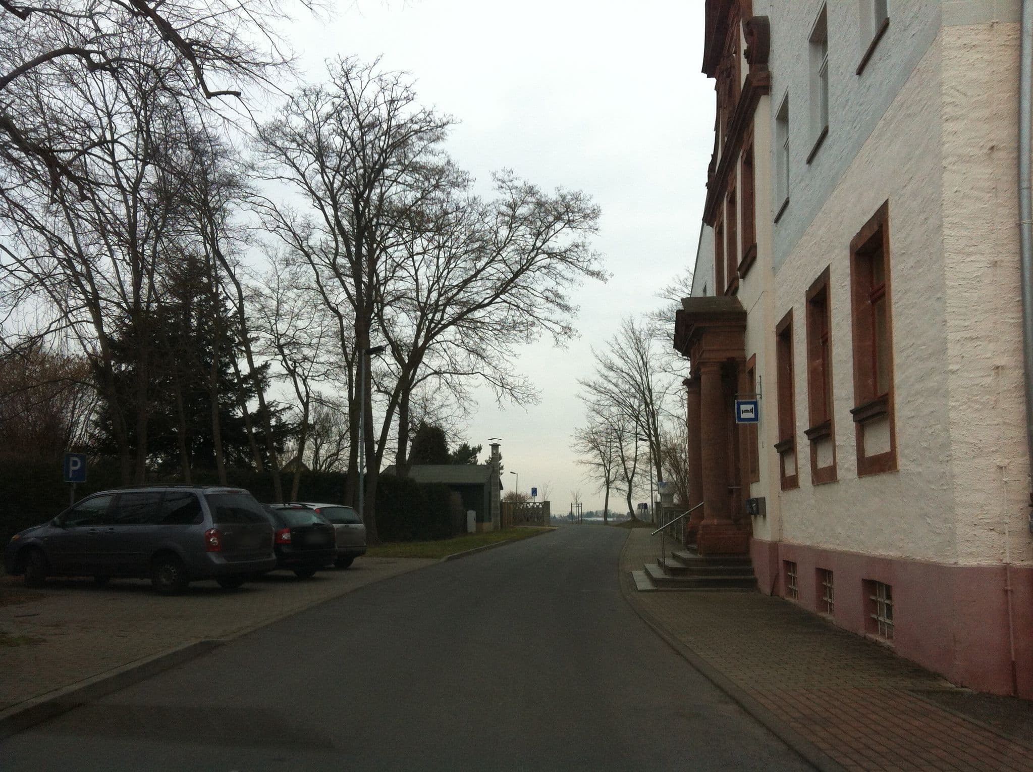 Street view near Herrenhaus Schmölen, Bennewitz — © georginakirrin (CC BY-SA · Mapillary)