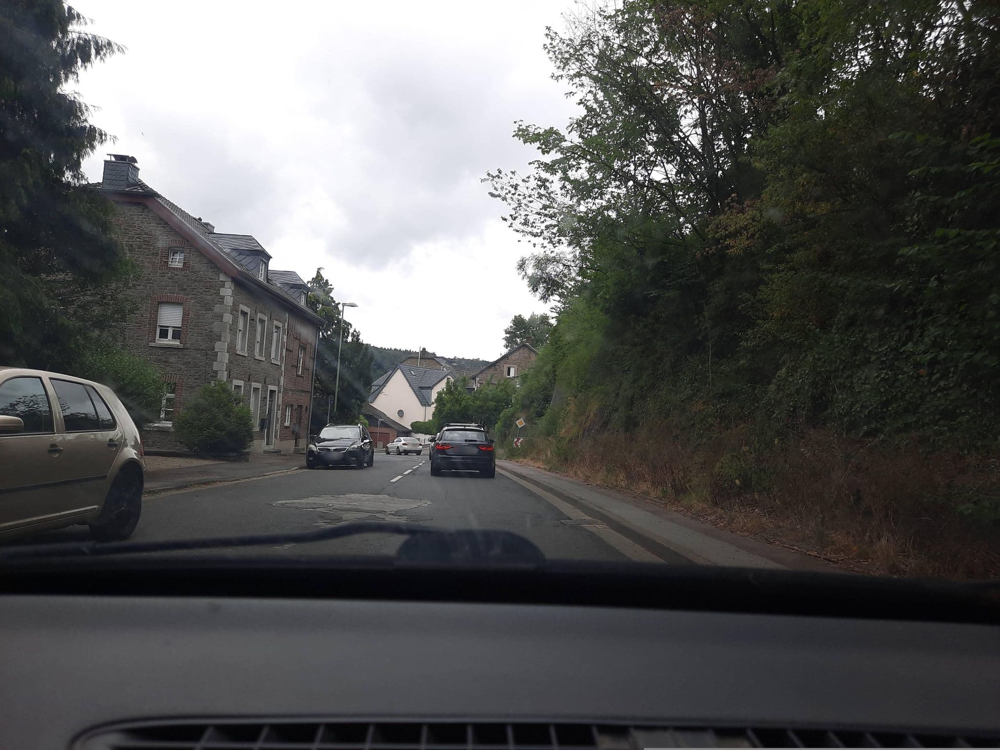 Street view near Waldblick Zweifall, Walheim - Hahn — © walldi222 (CC BY-SA · Mapillary)
