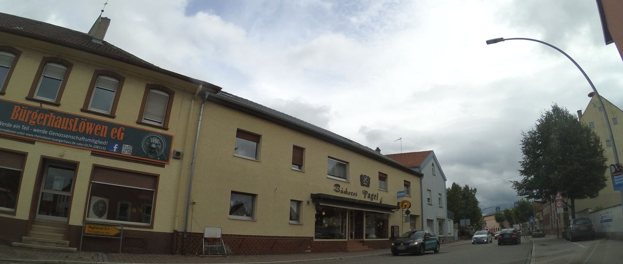 Street view near BürgerhausLöwen, Germersheim — © teddy73 (CC BY-SA · Mapillary)