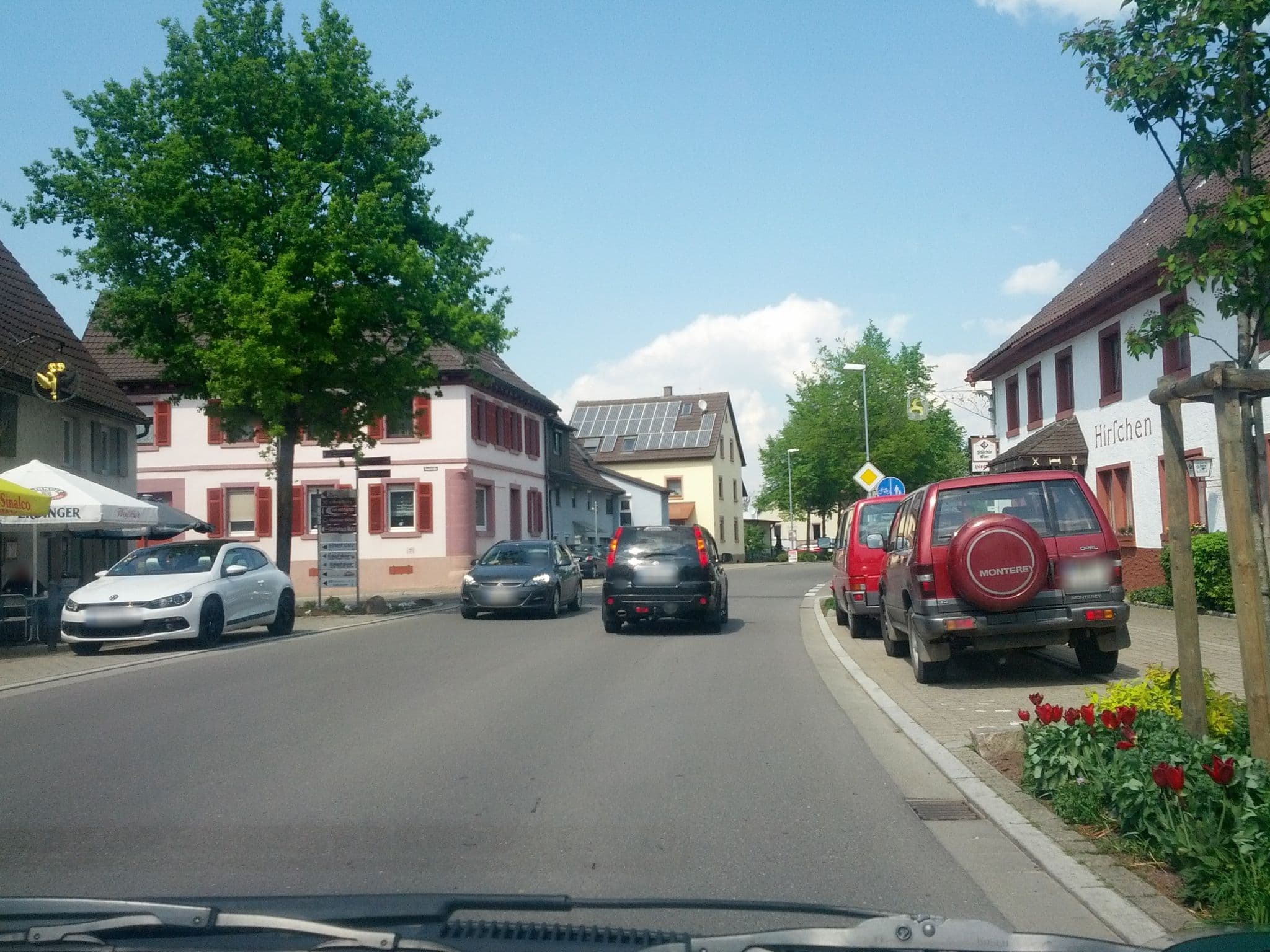 Street view near Adler, Ringsheim — © qungo (CC BY-SA · Mapillary)