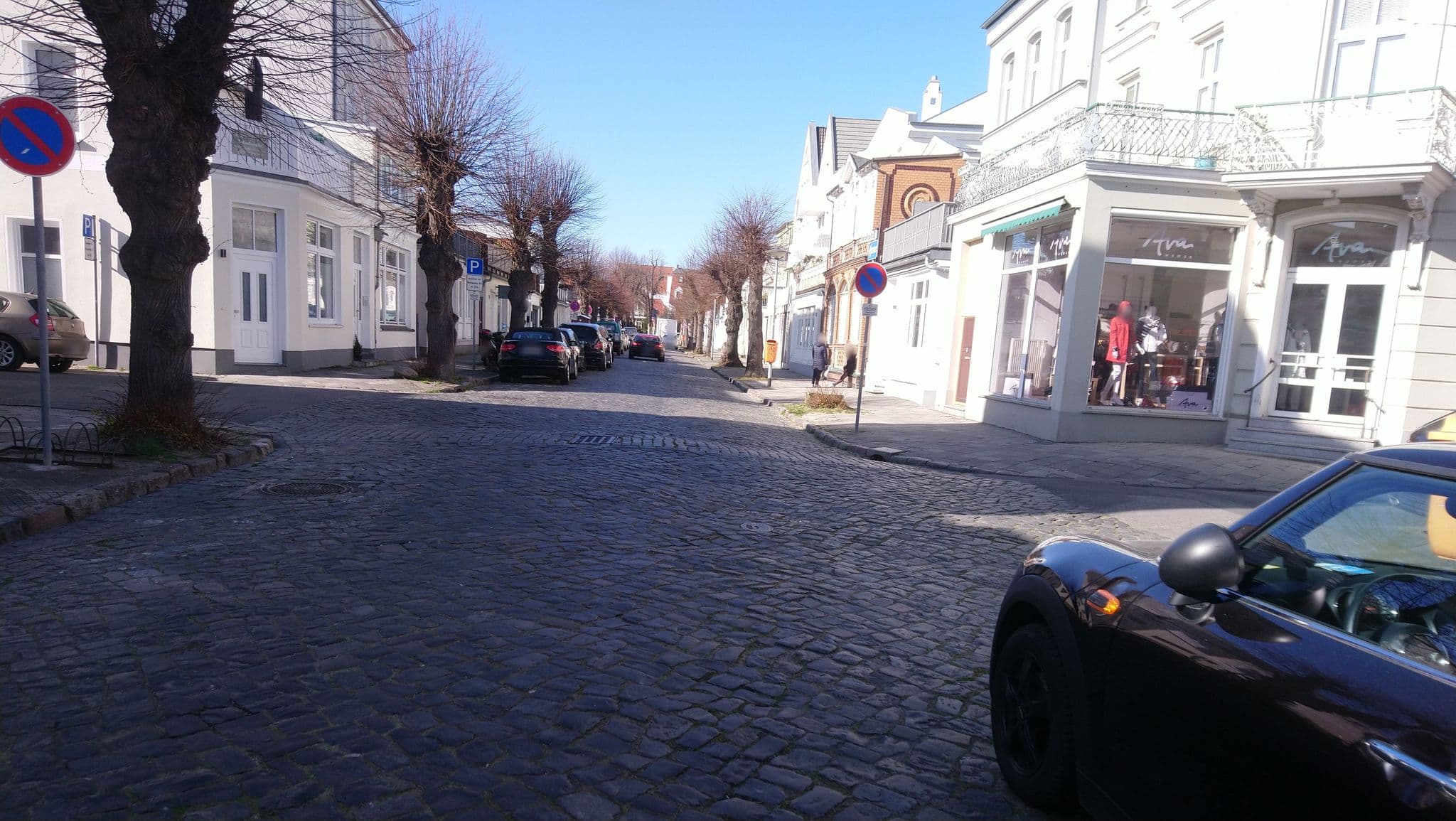 Street view near Surfkajüte, Warnemünde — © 8of9 (CC BY-SA · Mapillary)