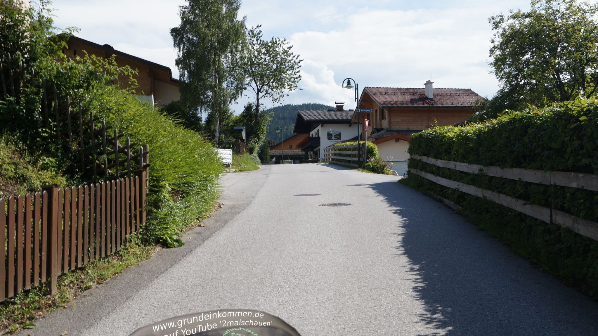 Street view near Landhaus Theresia, St. Martin of Tennengebirge — © fahrradfahrer (CC BY-SA · Mapillary)