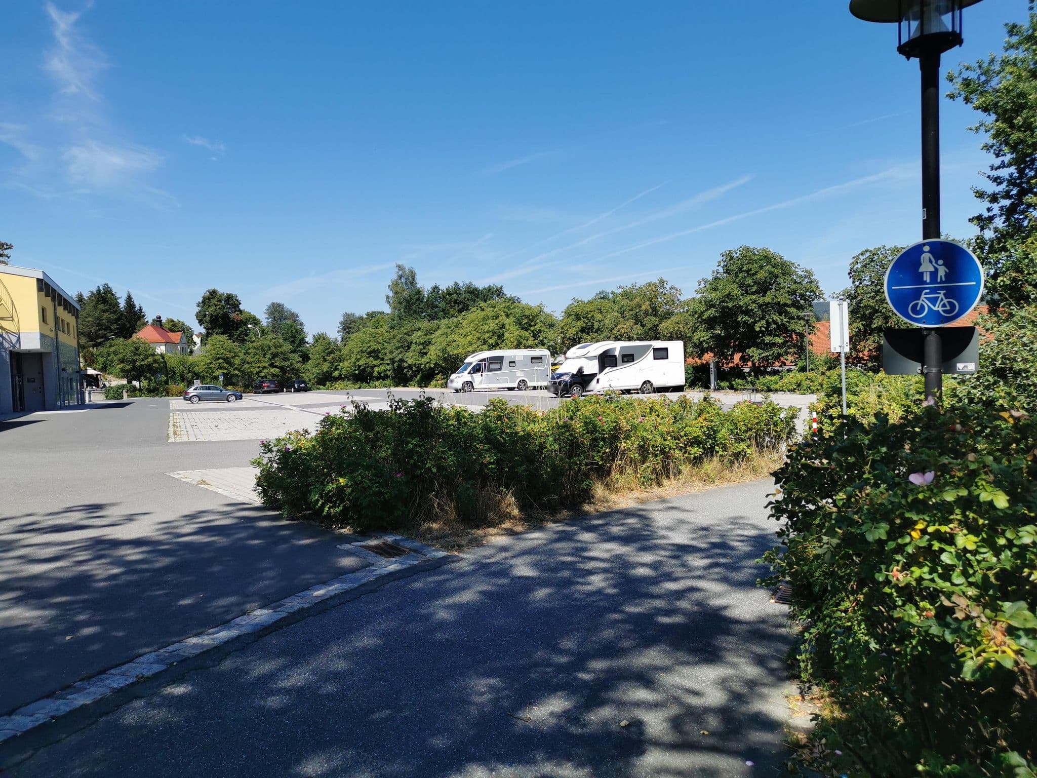 Street view near Wohnmobilstellplatz Erbendorf, Erbendorf — © bernard59118 (CC BY-SA · Mapillary)