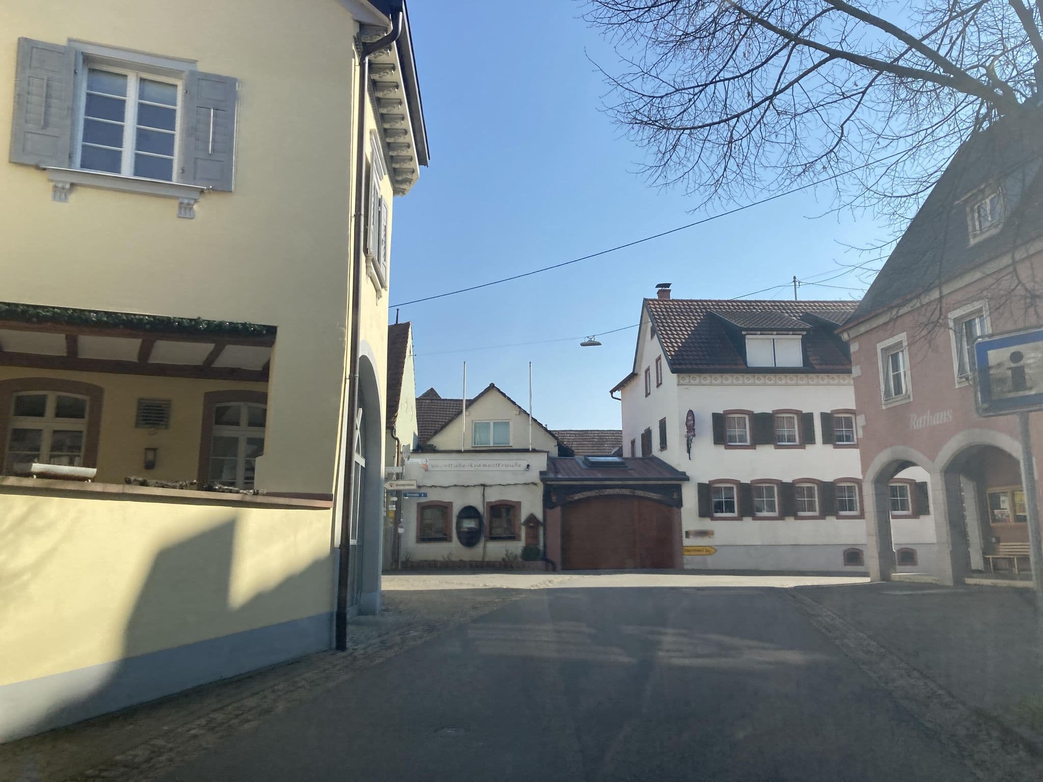 Street view near Landgasthaus Steinbuck Stube, Vogtsburg — © tasmaniadevil (CC BY-SA · Mapillary)