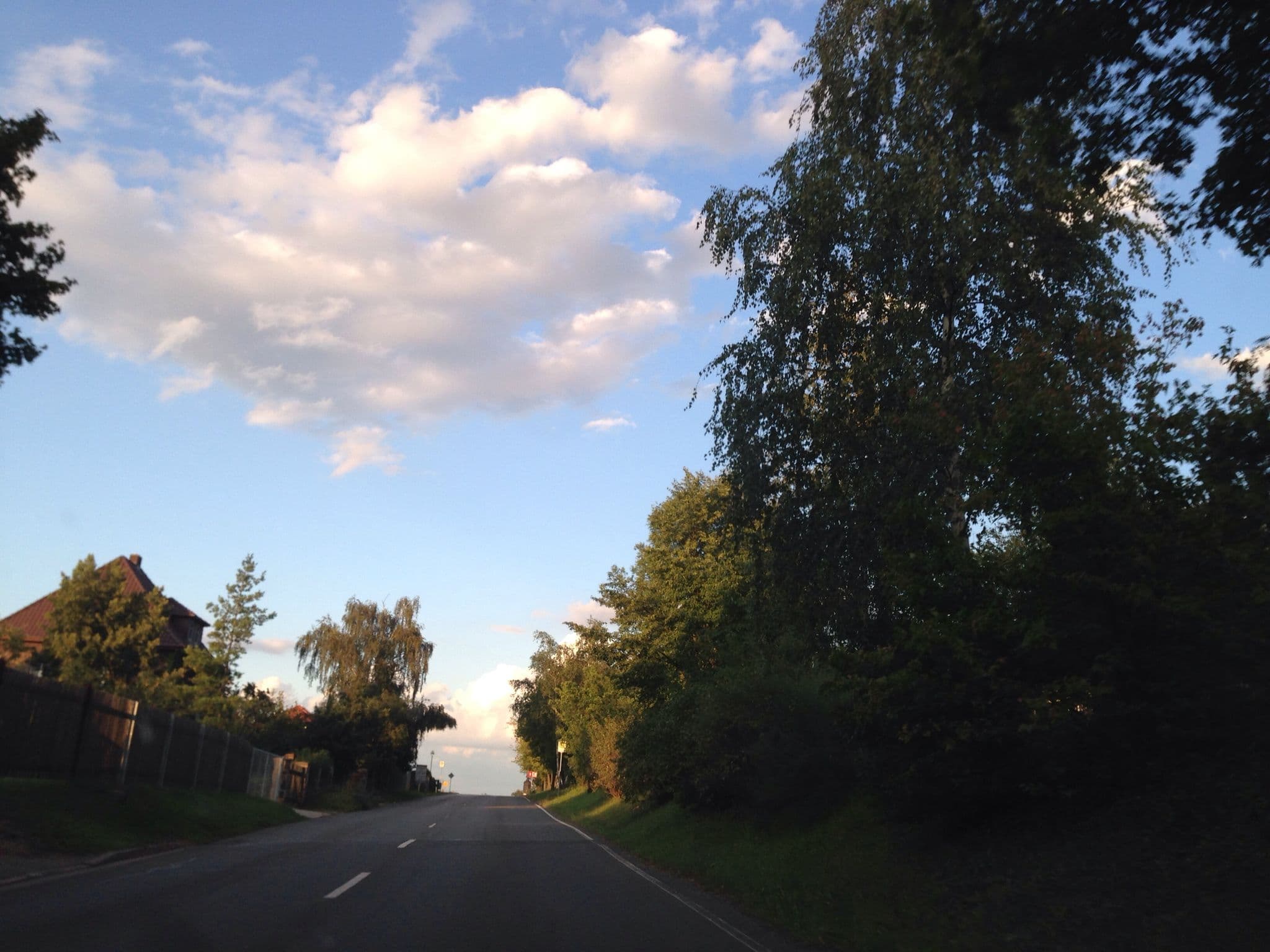 Street view near Ferienwohnung Müller, Unterwellenborn — © bbo (CC BY-SA · Mapillary)