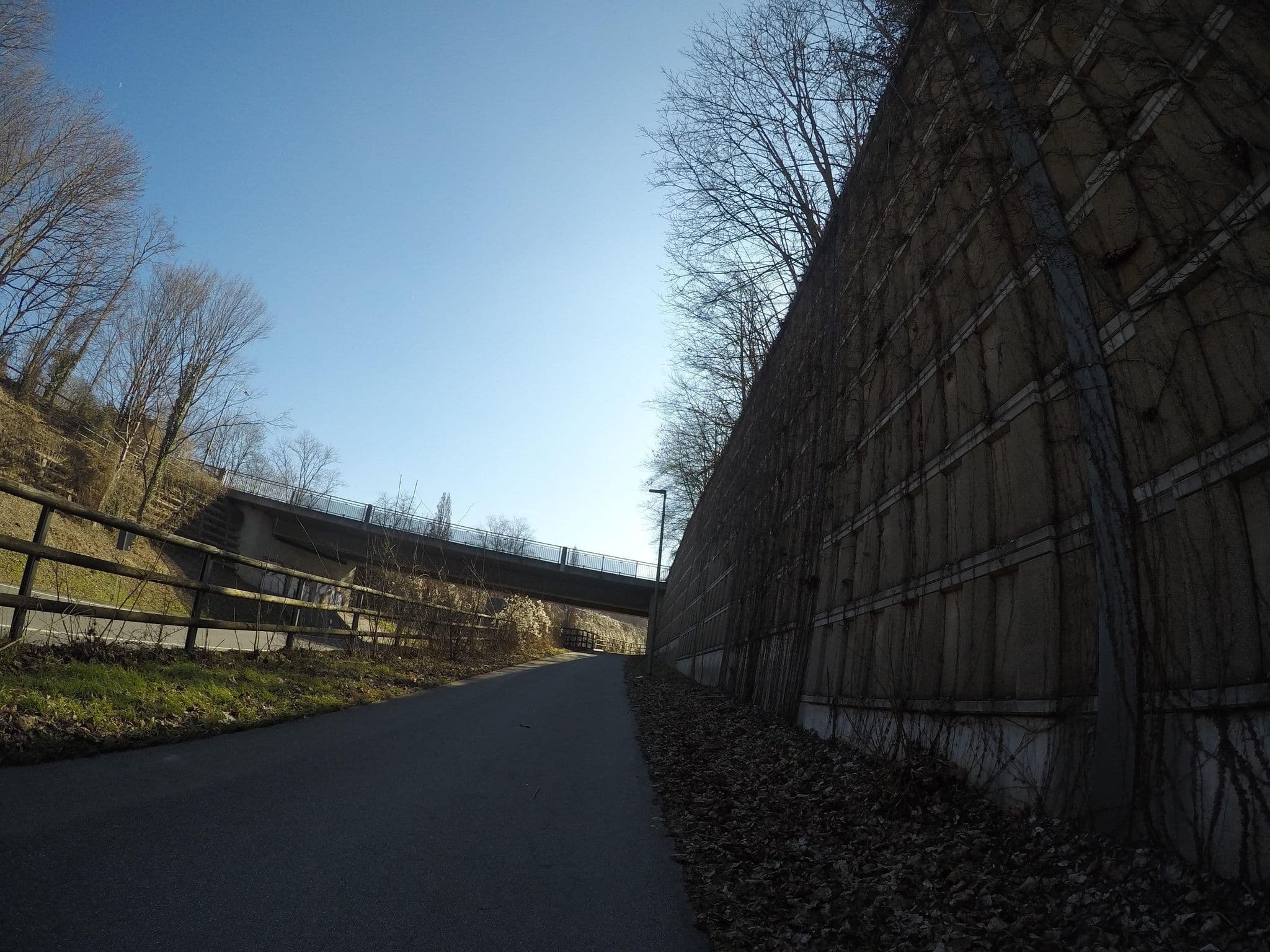 Street view near Ferienwohnung zur BlauEnte, Günzburg — © ray66 (CC BY-SA · Mapillary)