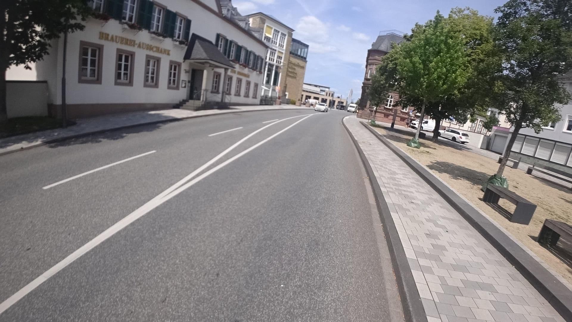 Street view near Zum Simonbräu, Bitburg — © Vosgivince (CC BY-SA · Mapillary)