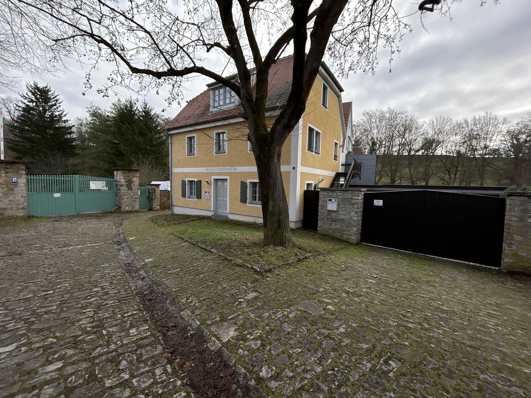 Street view near Haus Constantin, Kromsdorf — © yuting_st1ff (CC BY-SA · Mapillary)