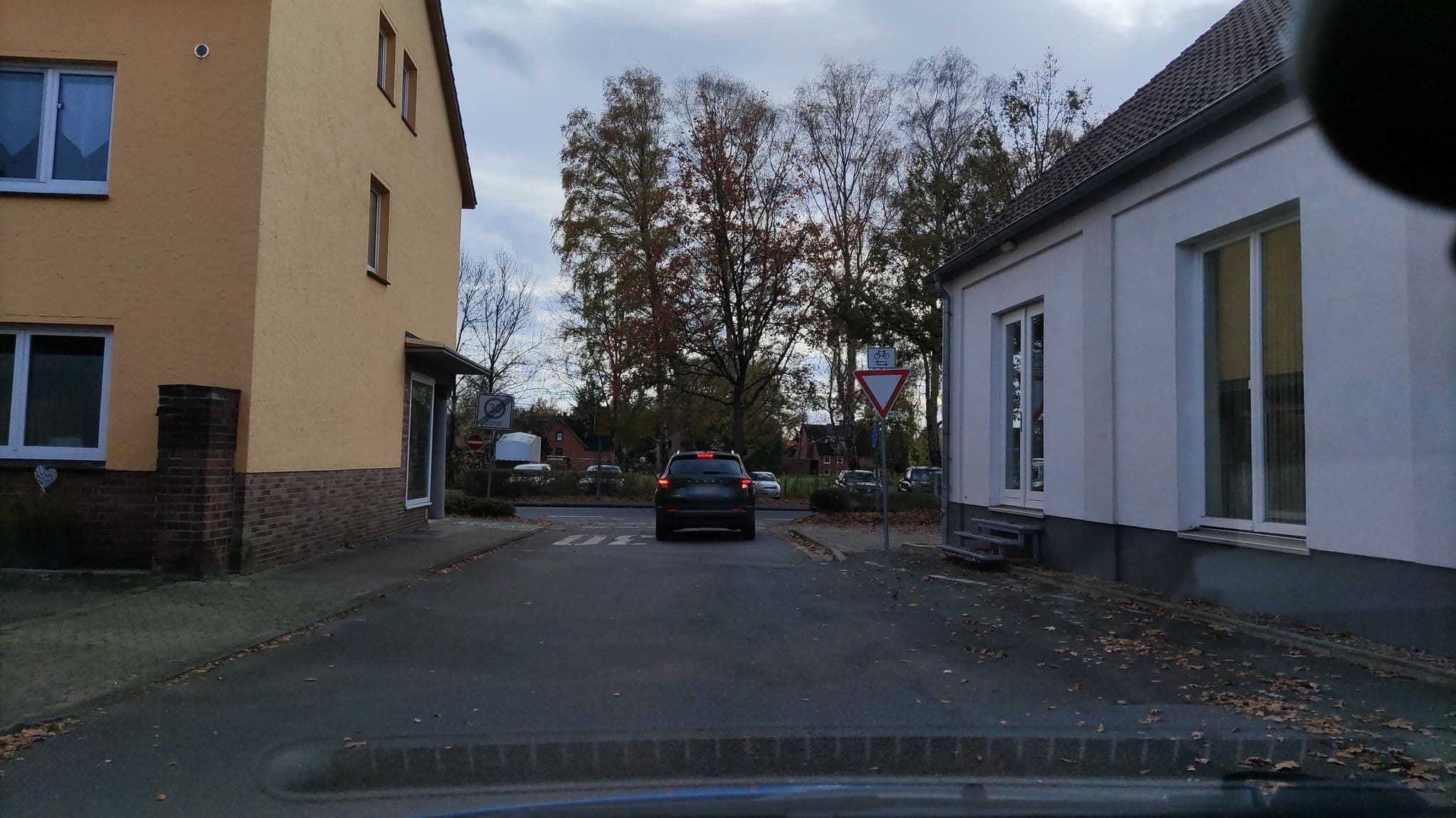 Street view near Deutsche Eiche, Uelzen — © hotteliene (CC BY-SA · Mapillary)