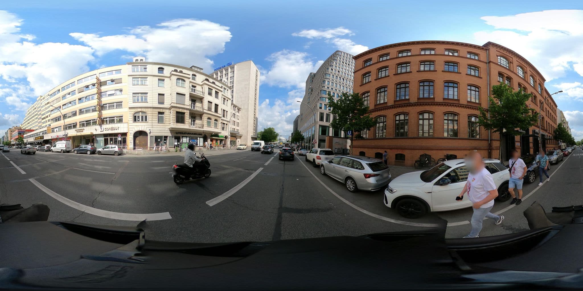 Street view near H10 Berlin Ku'damm, Schöneberg — © mlvln (CC BY-SA · Mapillary)