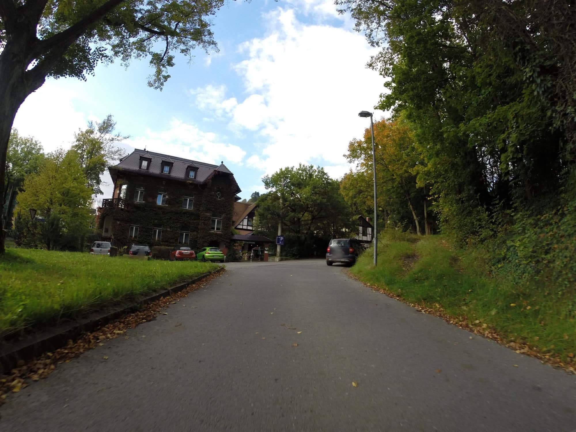 Street view near Hotel Papiermühle, Jena — © ahzf (CC BY-SA · Mapillary)