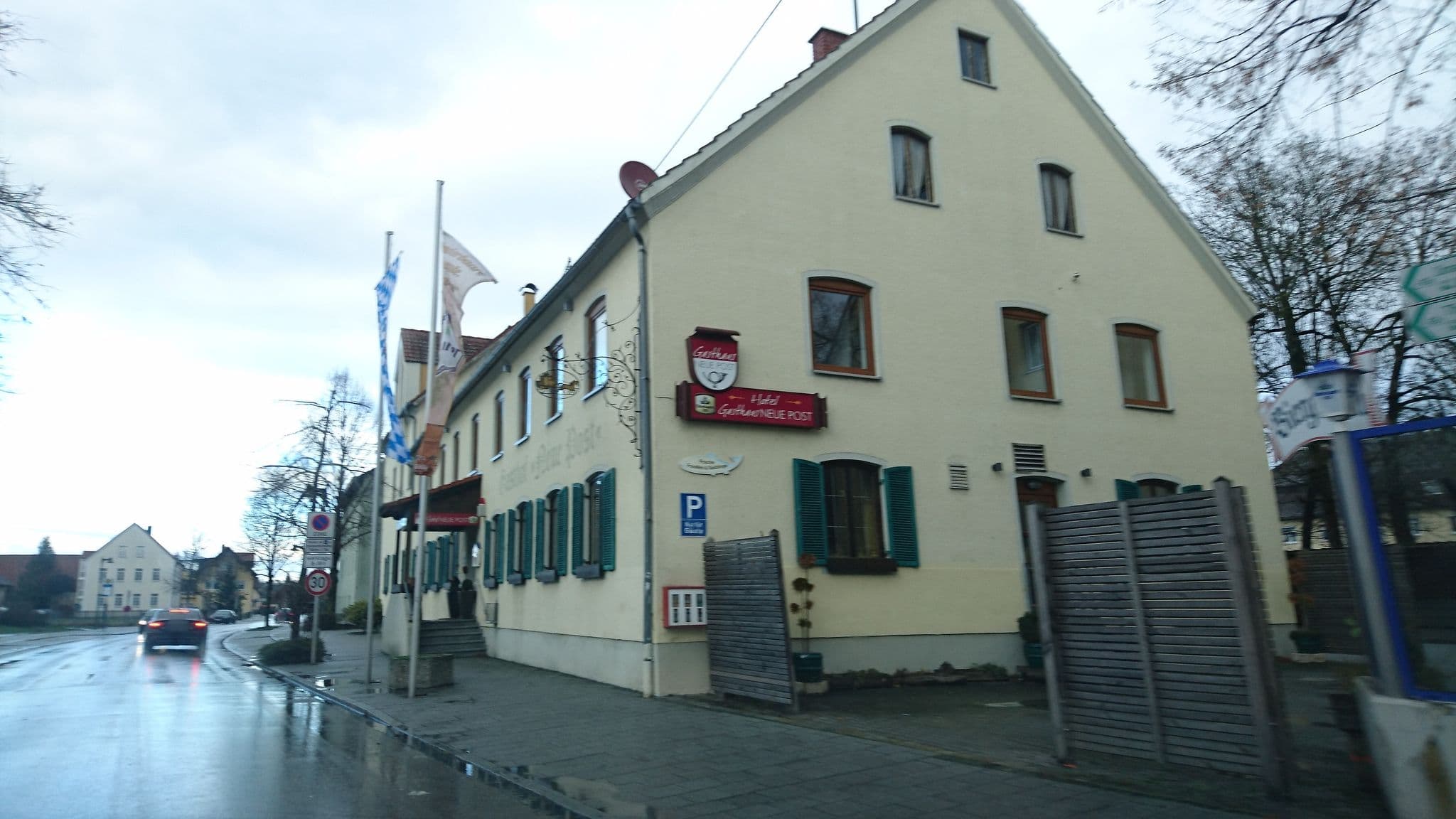 Street view near Gasthaus "Neue Post" Meitingen, Meitingen — © msdess (CC BY-SA · Mapillary)