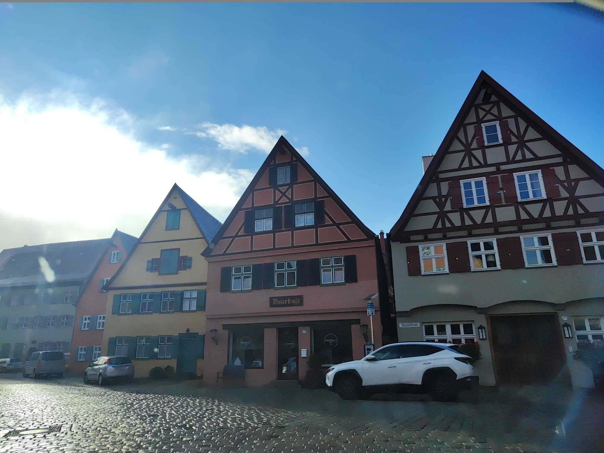 Street view near Weib's Bräu, Dinkelsbühl — © teddy73 (CC BY-SA · Mapillary)