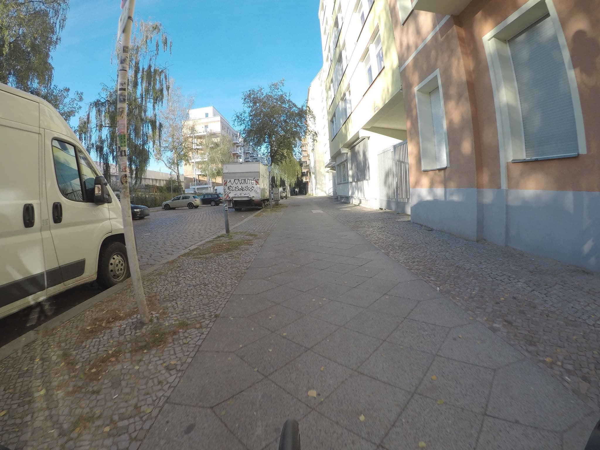 Street view near Bensimon, Wedding — © kartonage (CC BY-SA · Mapillary)