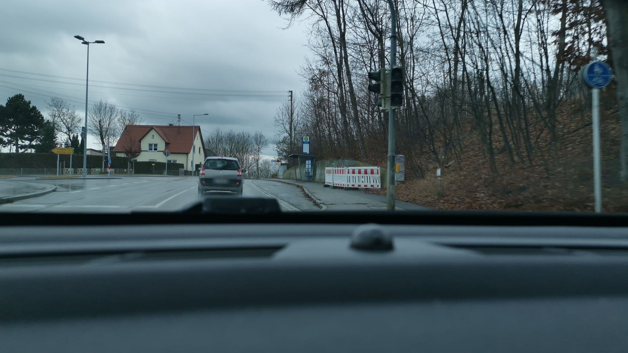 Street view near Beim Stazer, Affing — © eisbzs (CC BY-SA · Mapillary)