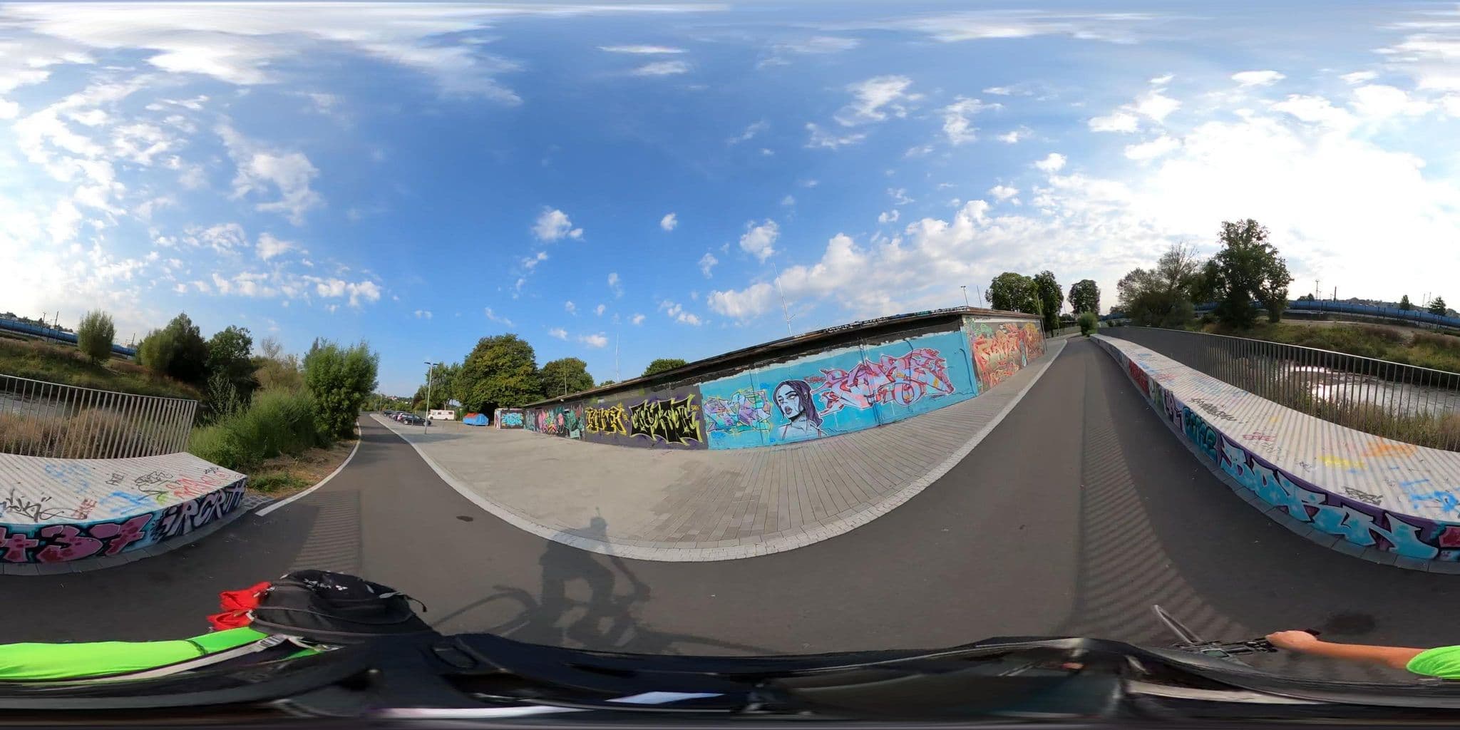 Street view near Stellplatz am Freibad Bad Vilbel, Bad Vilbel — © UweAusAlBeiDa (CC BY-SA · Mapillary)