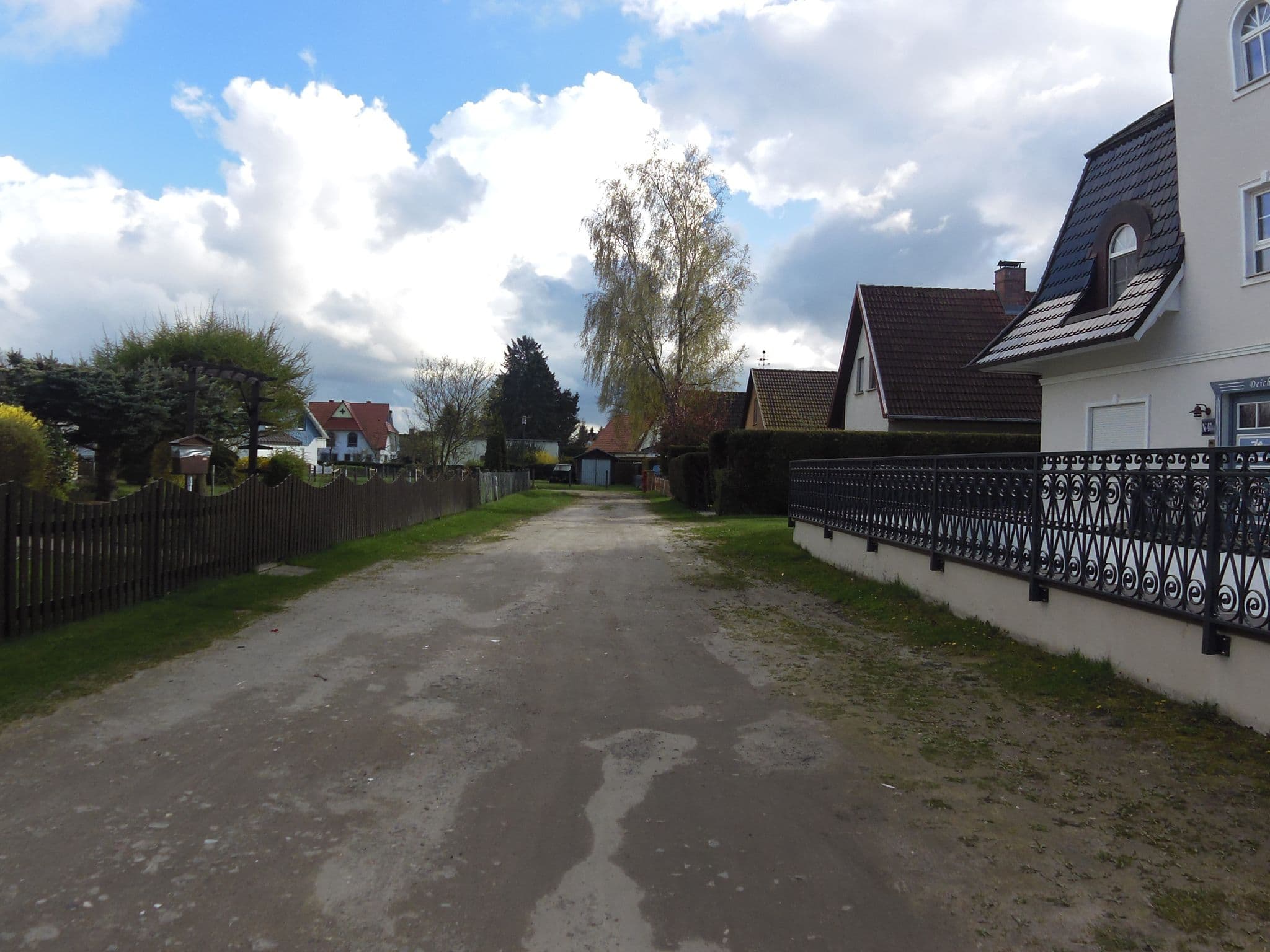 Street view near Villa Deichgraf, Zingst — © zoegglmeyr (CC BY-SA · Mapillary)